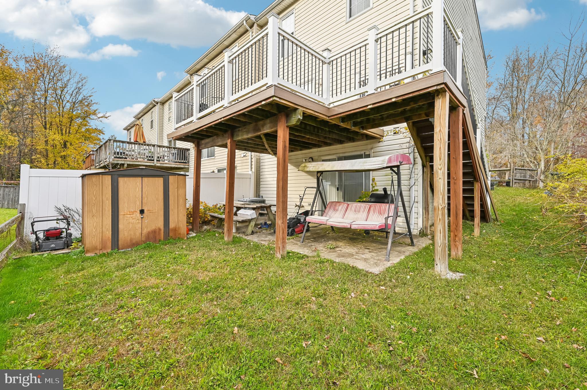 CHASE MANOR - Residential