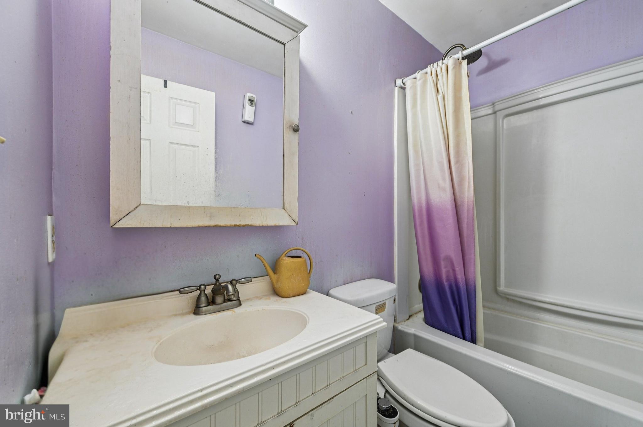 CHASE MANOR - Residential