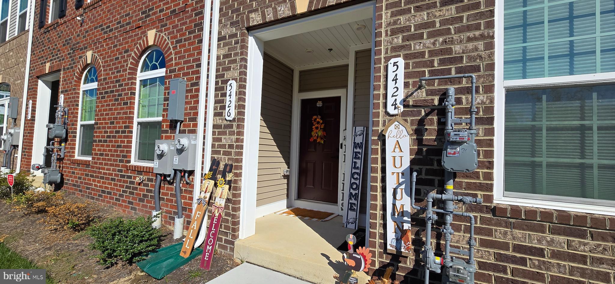 5426 GREENPOINT LANE