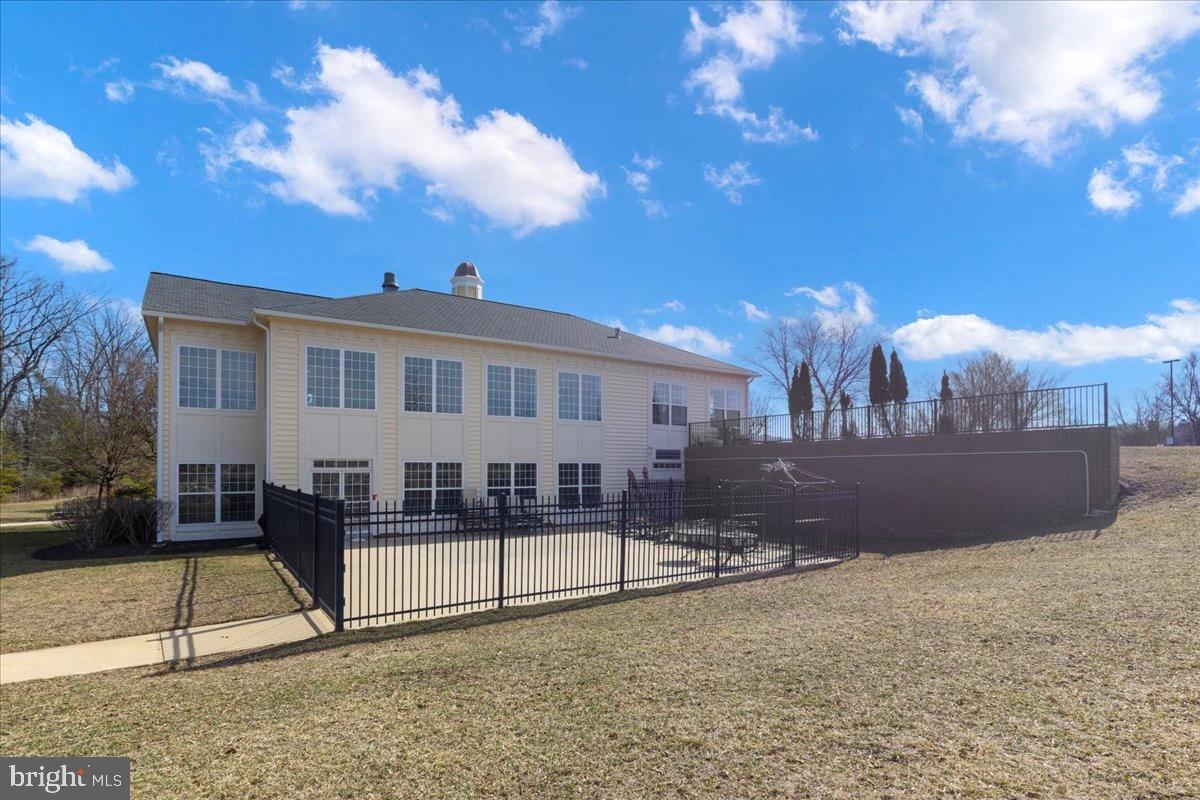 HERITAGE AT ST. CHARLES - Residential