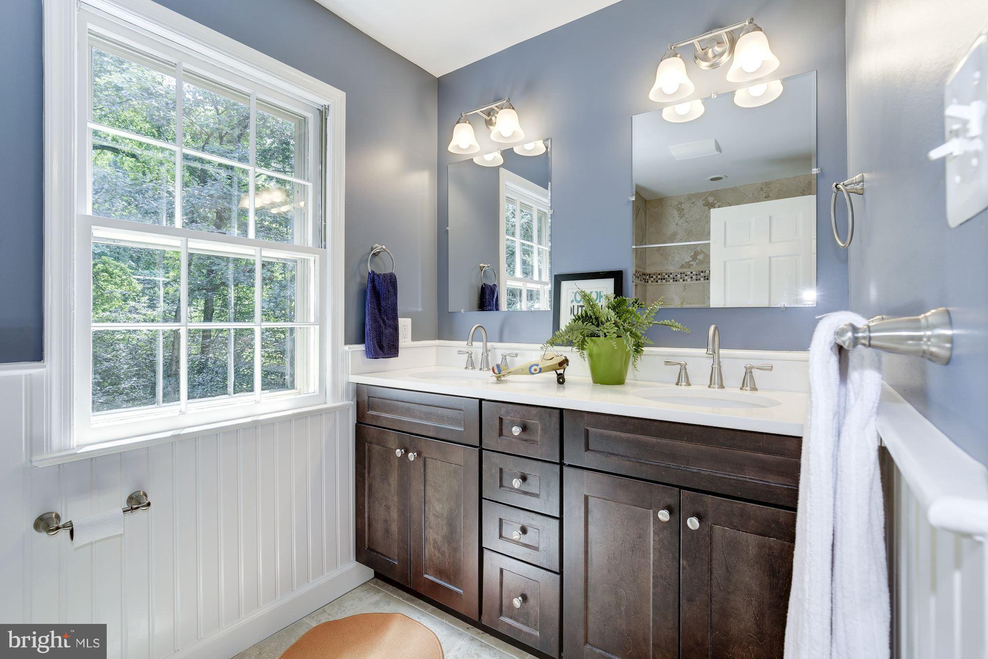 RIVER FALLS - Residential