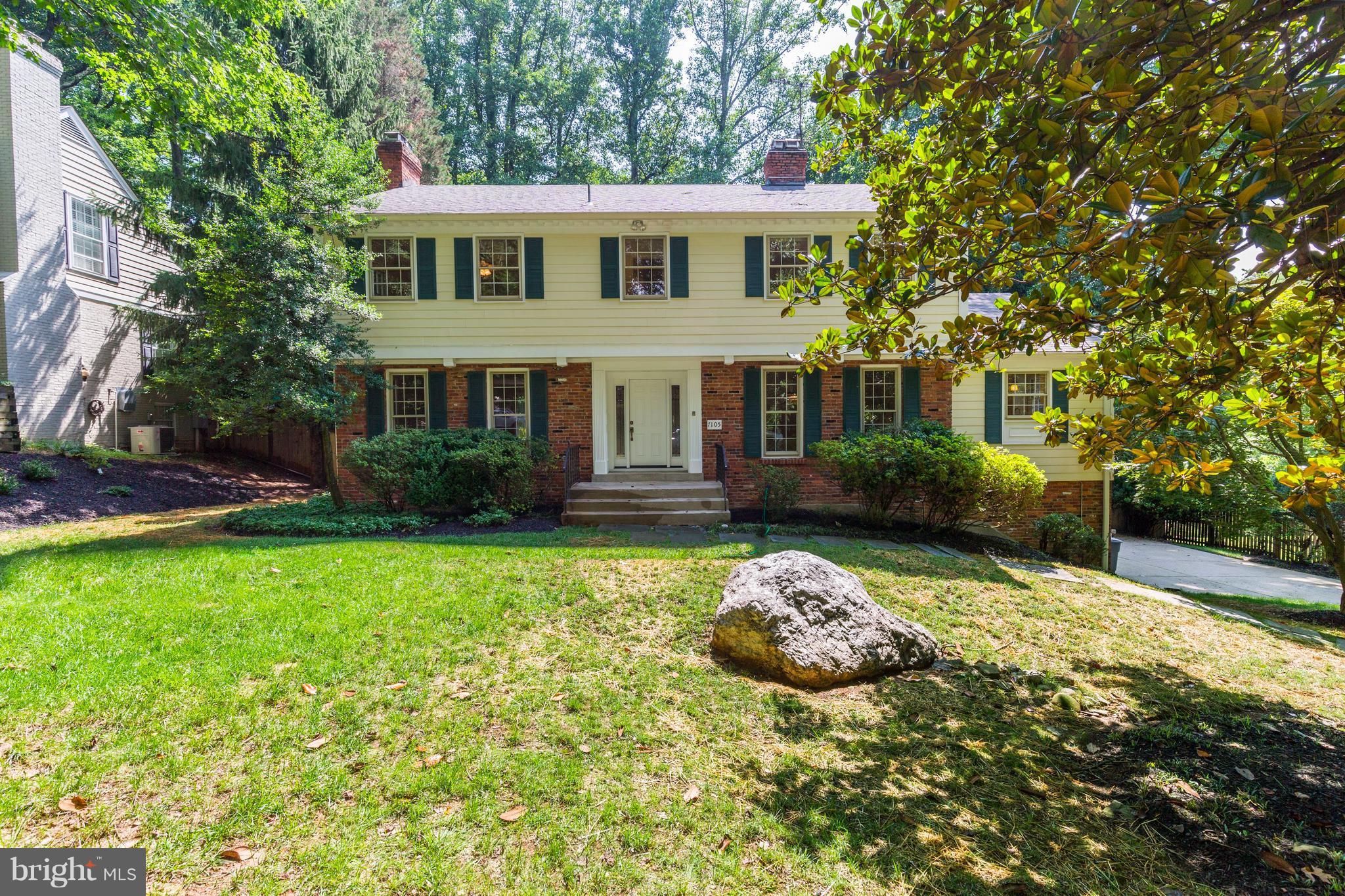 RIVER FALLS - Residential