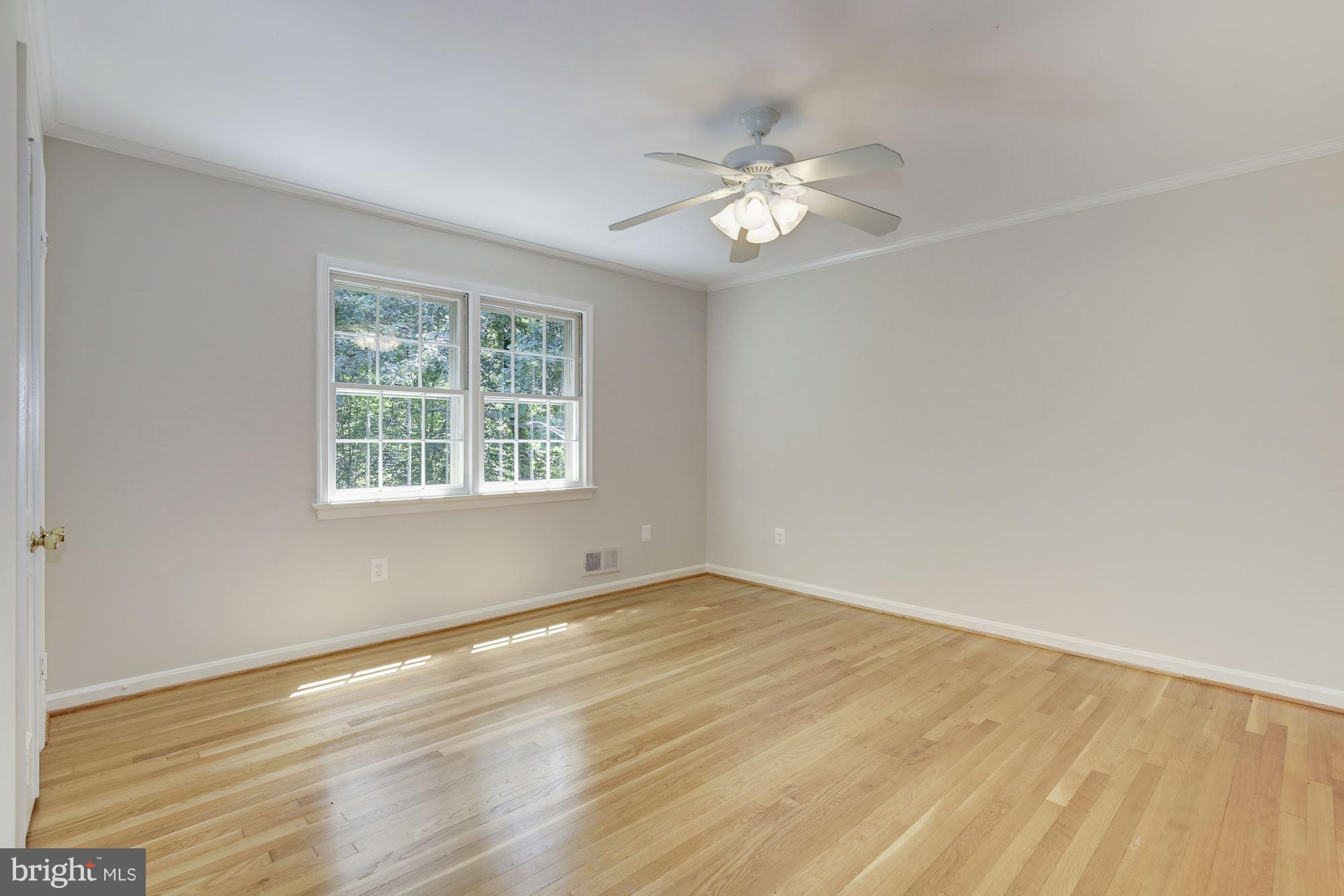 RIVER FALLS - Residential