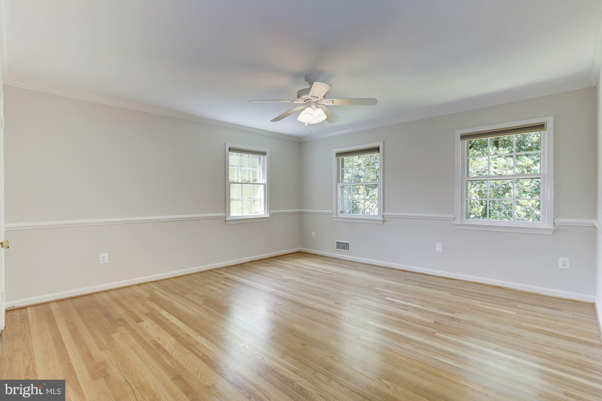 RIVER FALLS - Residential