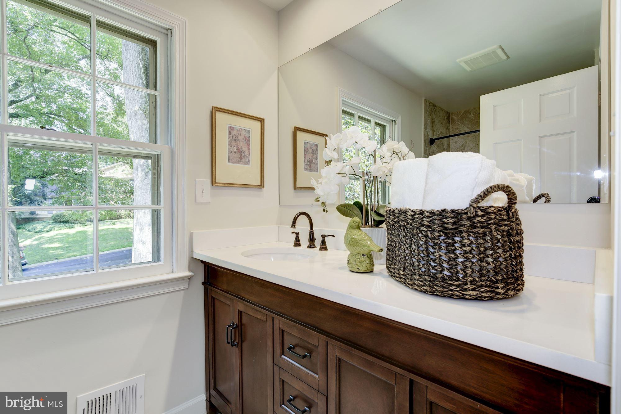 RIVER FALLS - Residential