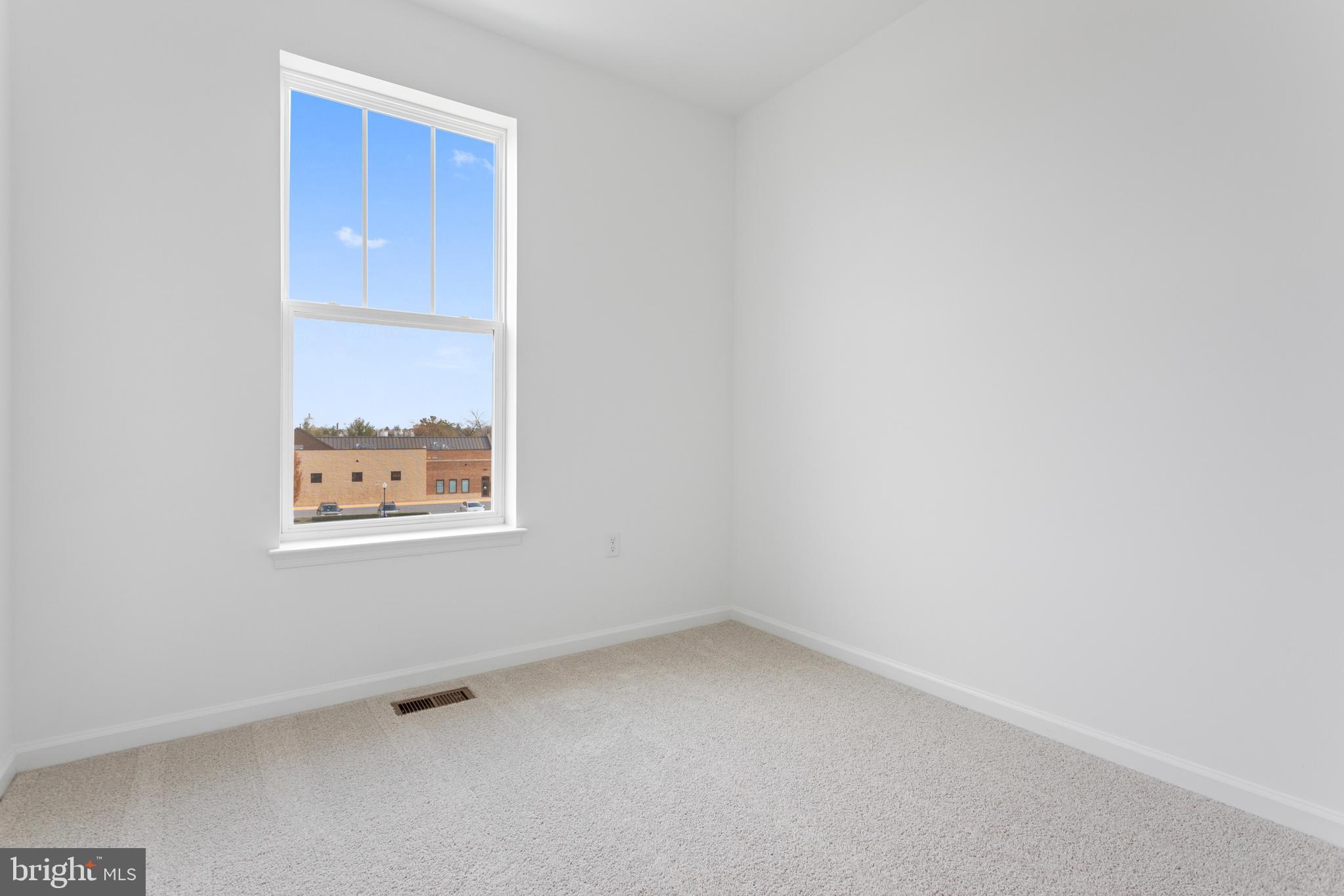 LOFTS AT CREEKSIDE - Residential