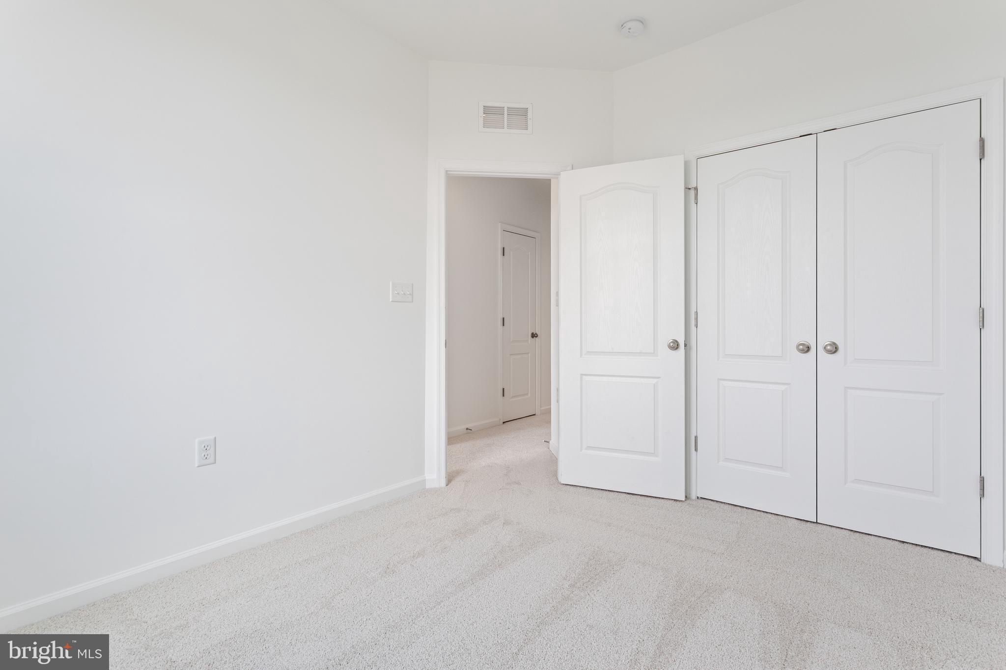 LOFTS AT CREEKSIDE - Residential