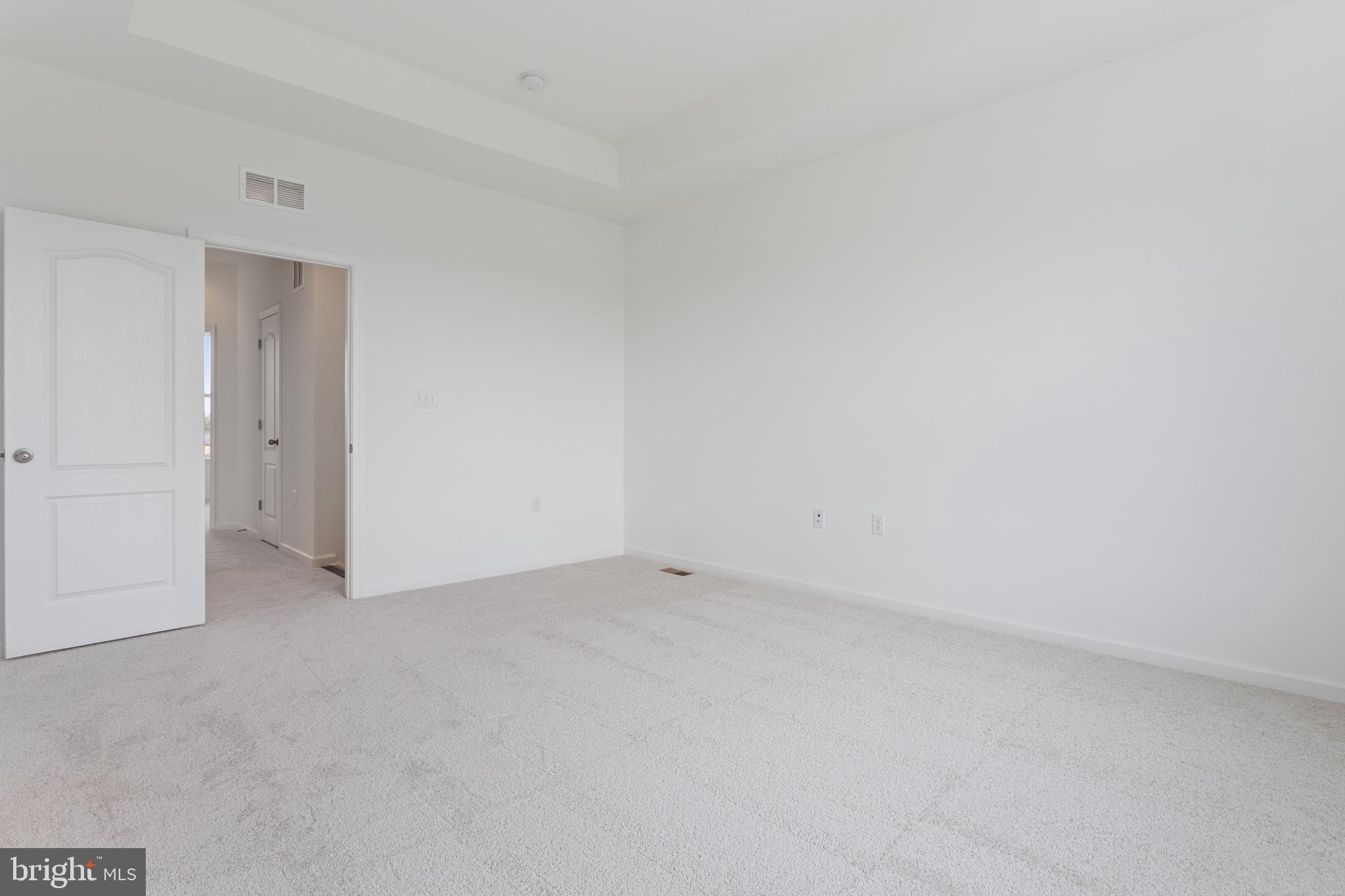 LOFTS AT CREEKSIDE - Residential