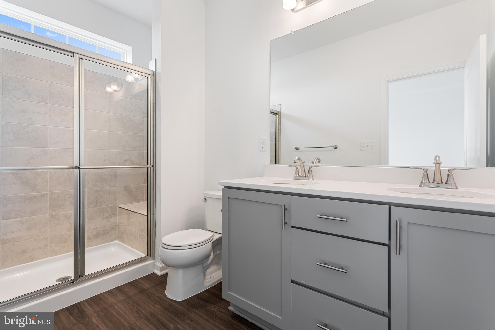 LOFTS AT CREEKSIDE - Residential