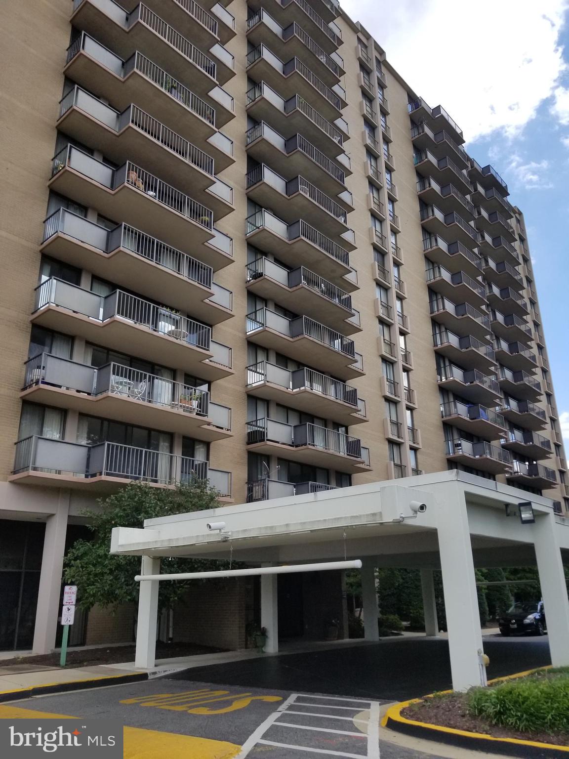 Nice 2 bedroom 2 bath deluxe unit in convenient Westchester Park. Large open living space with a separate dining room and spacious gallery kitchen. Not to mention the large balcony with beautiful views. Condo fee covers all utilities. Building features 24 hour front desk, fitness center, convenience store, beauty salon, library, pool and more. Metrobus and University of MD bus service. Minutes to 495, Metro, shopping centers and more.