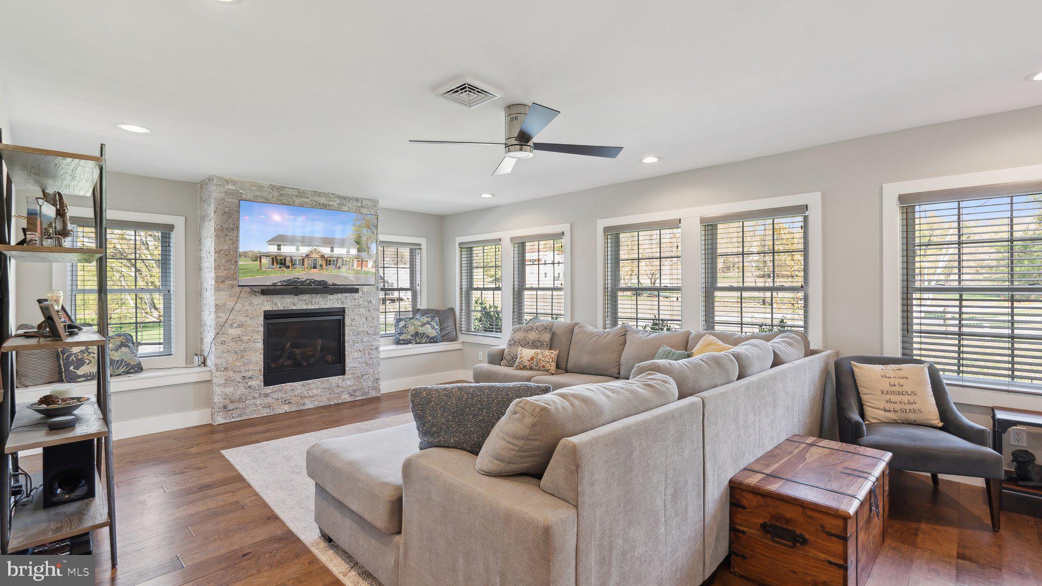 GREENFIELDS - Residential