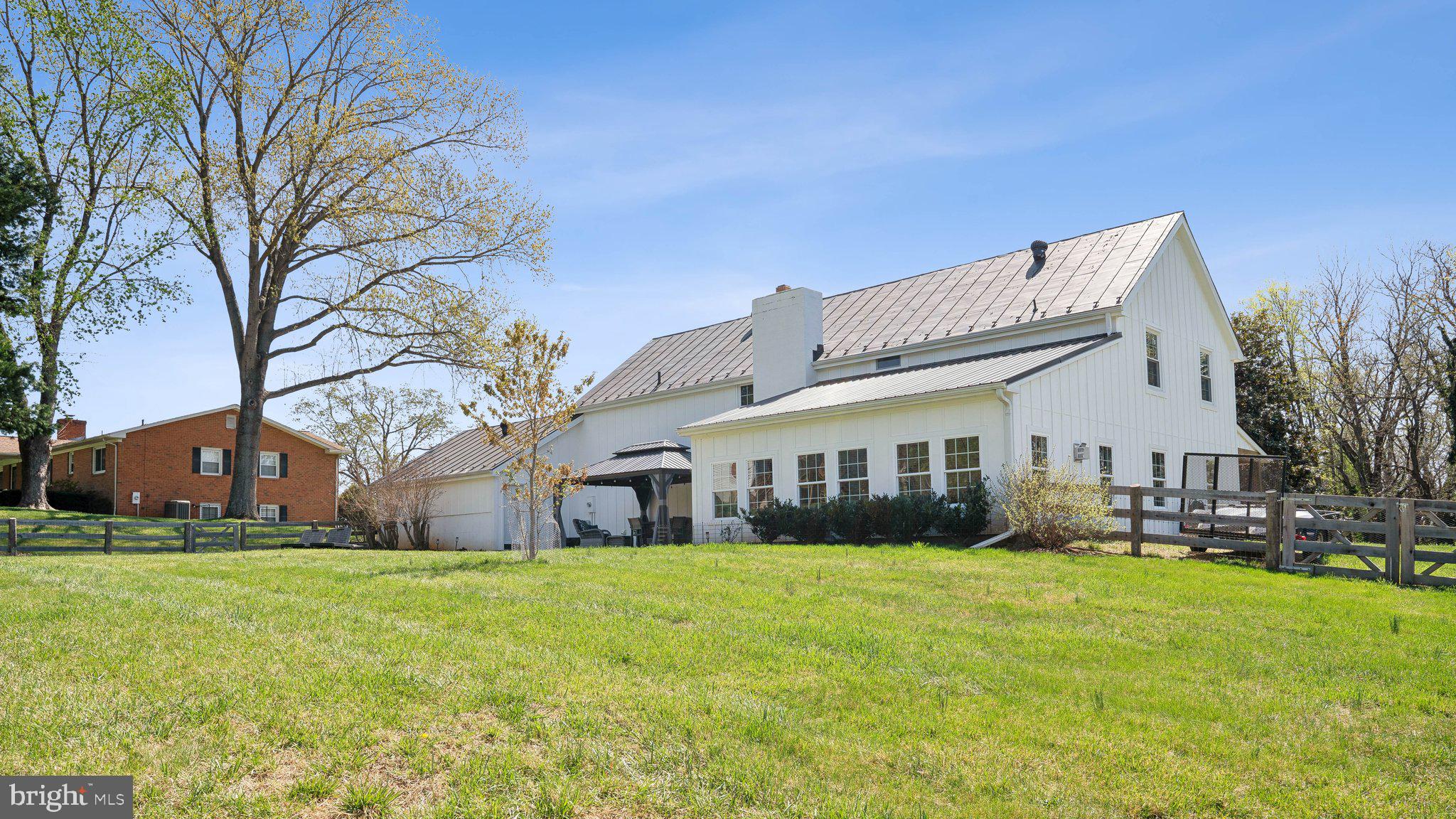 GREENFIELDS - Residential