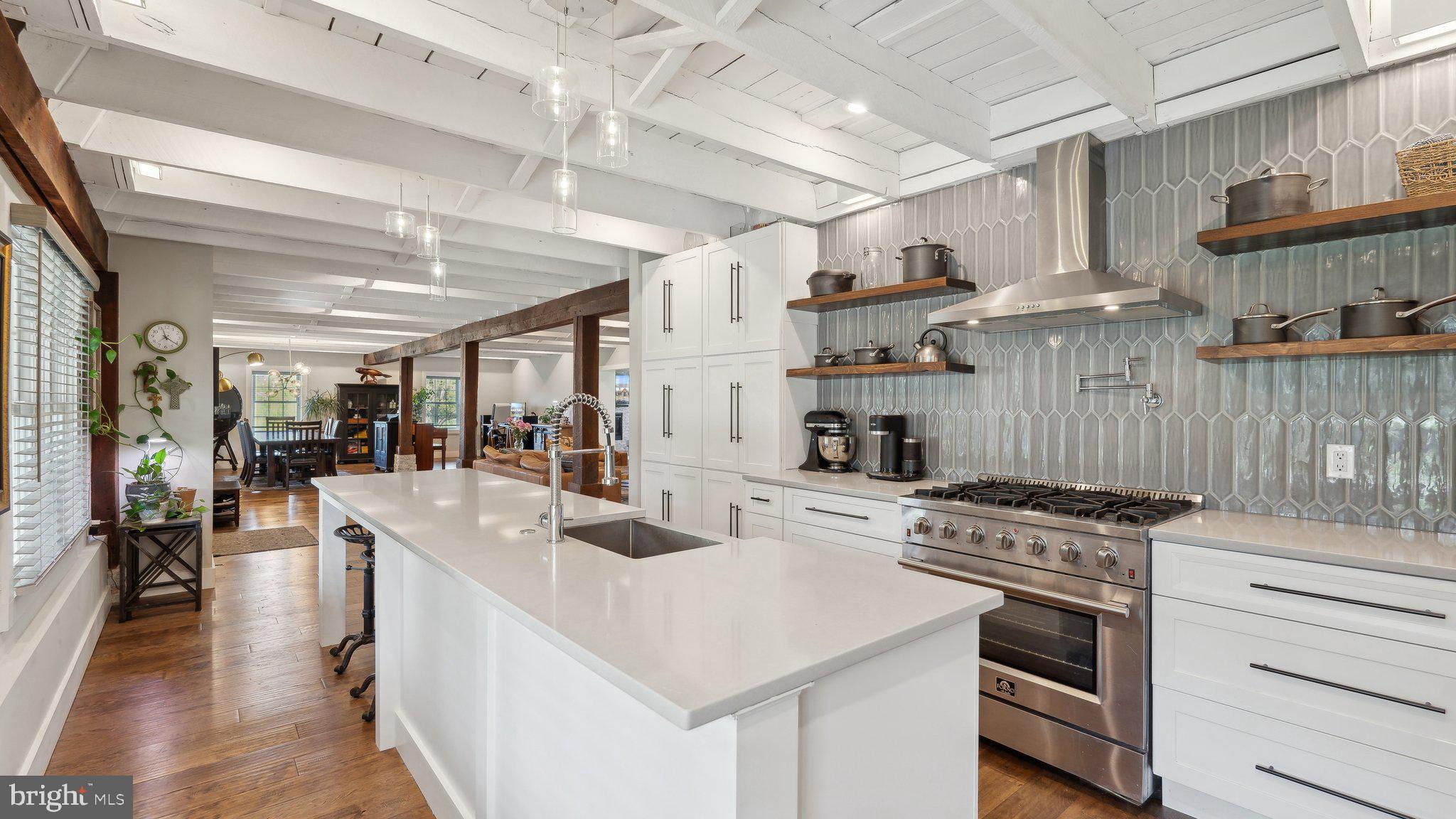 GREENFIELDS - Residential