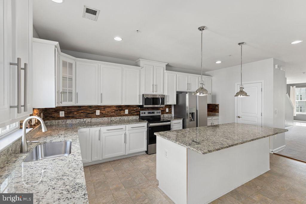 CHESTERFIELD A CONDOMINIUM - Residential Lease