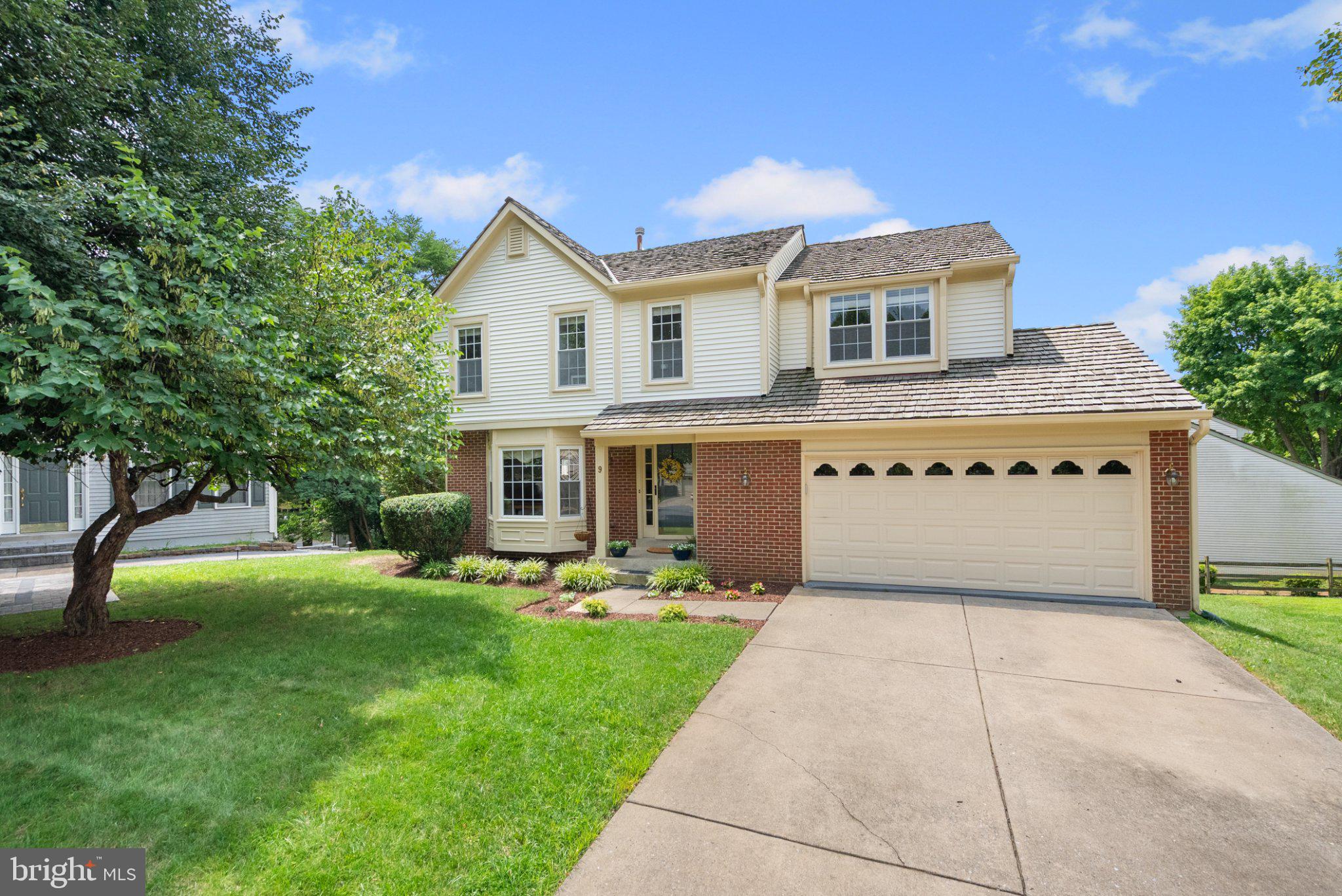 9 RED GRANITE COURT
