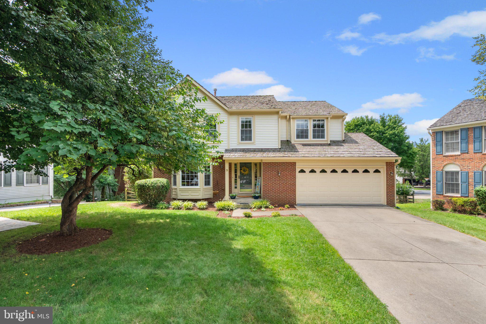 9 RED GRANITE COURT
