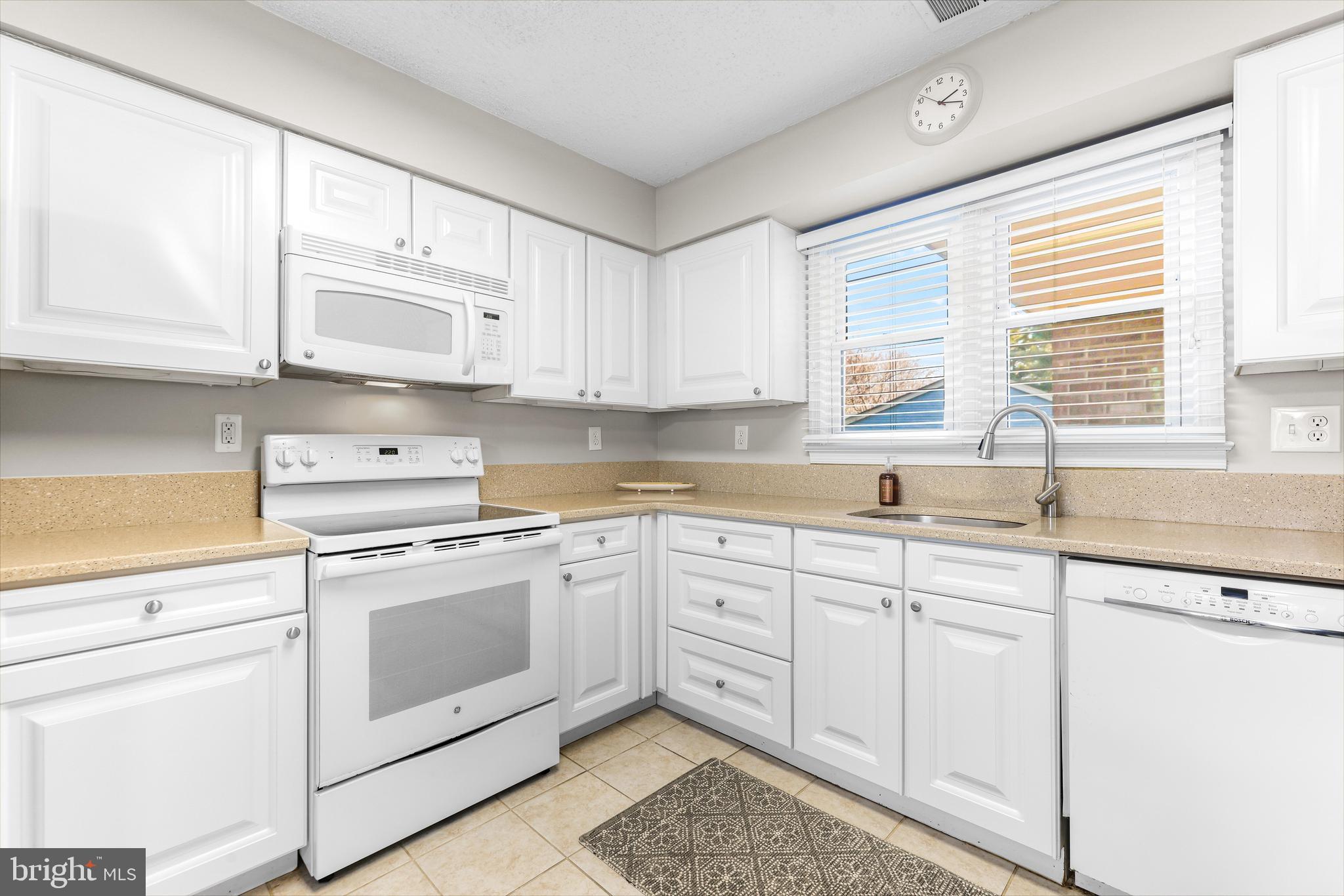 HERITAGE HARBOUR - Residential