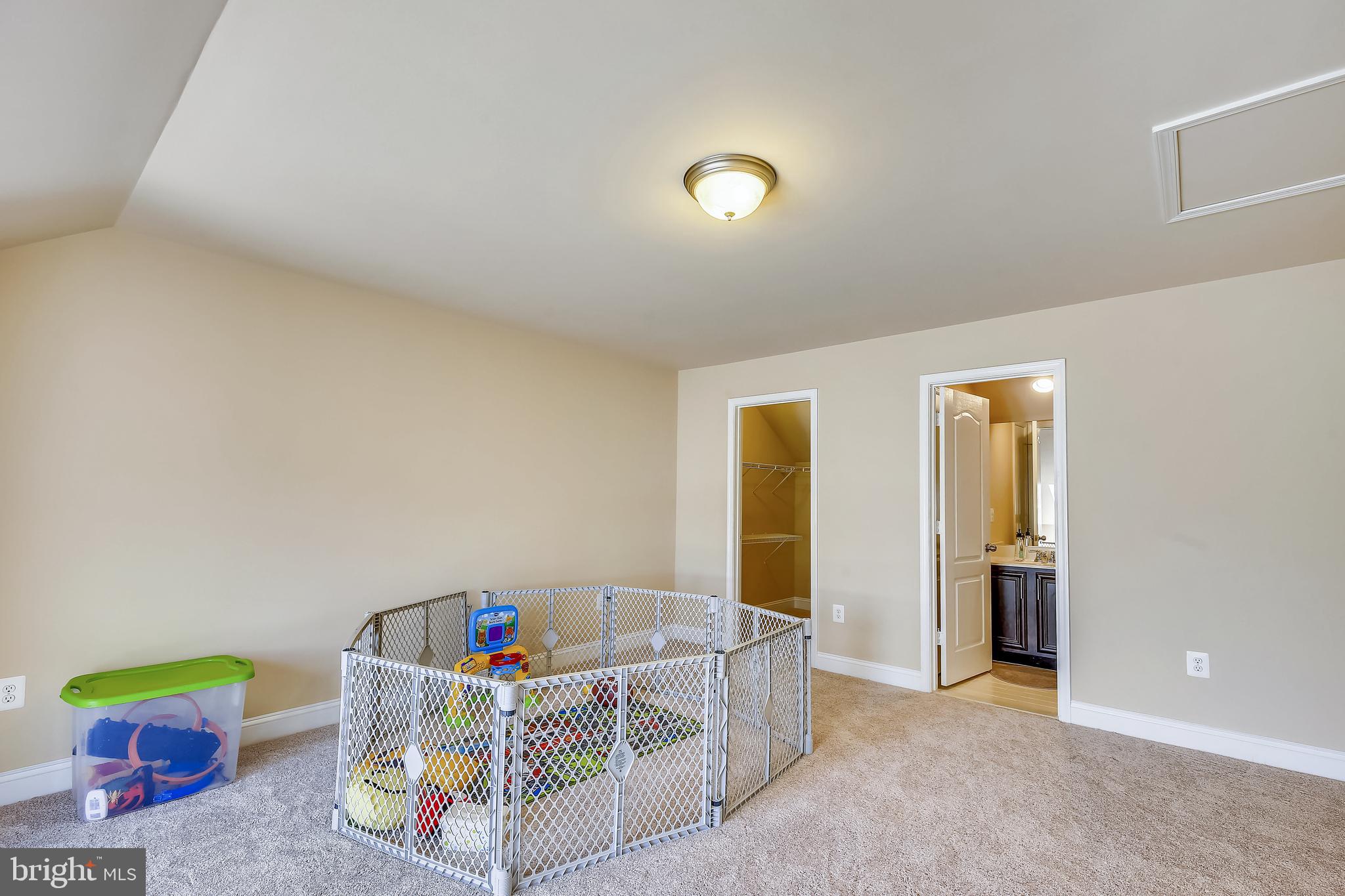 POTOMAC HIGHLANDS - Residential