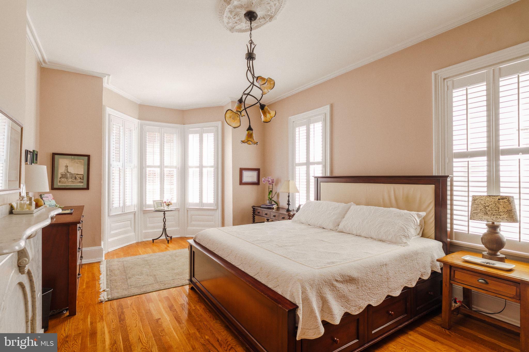 FAIRMOUNT - Residential