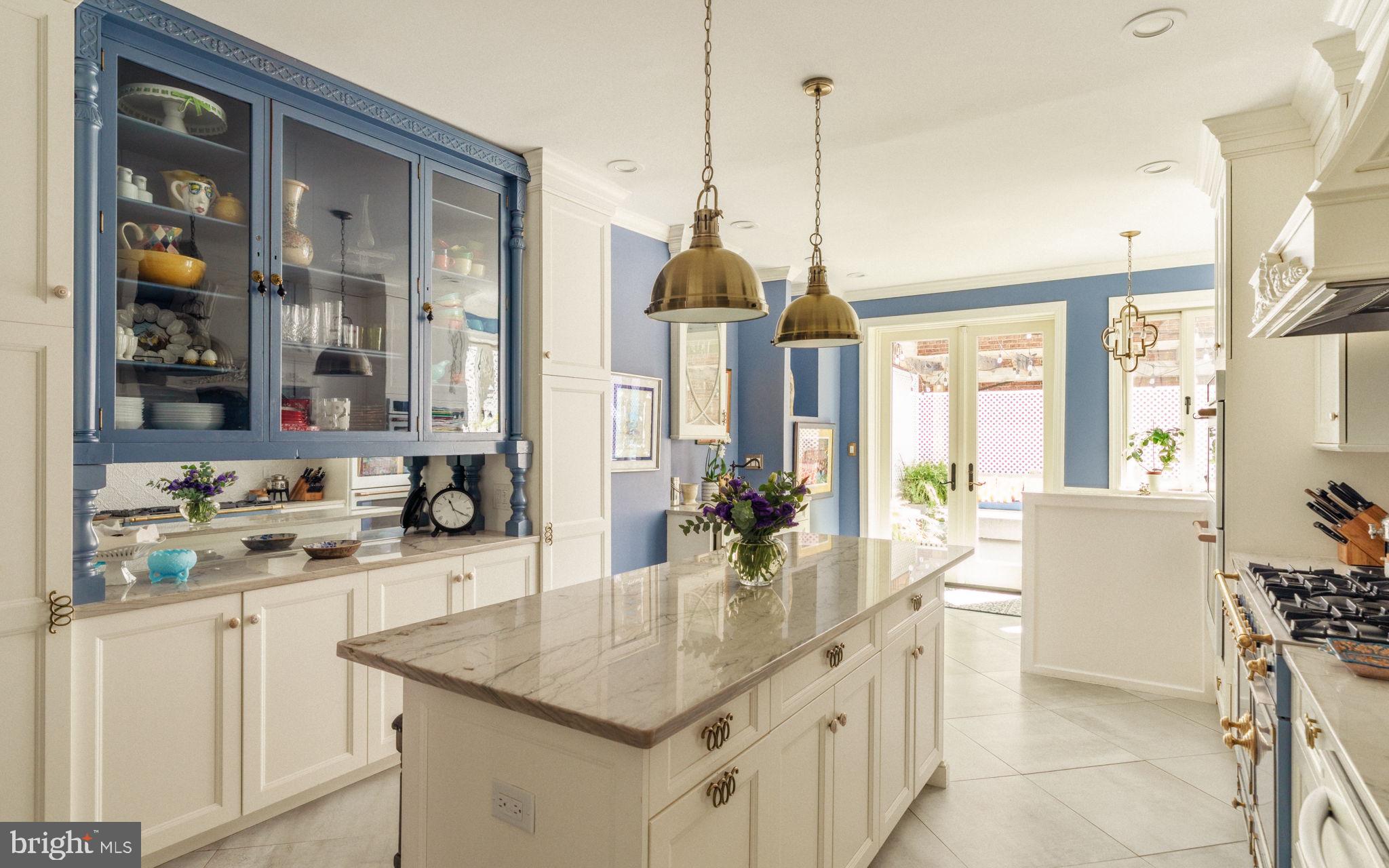 FAIRMOUNT - Residential