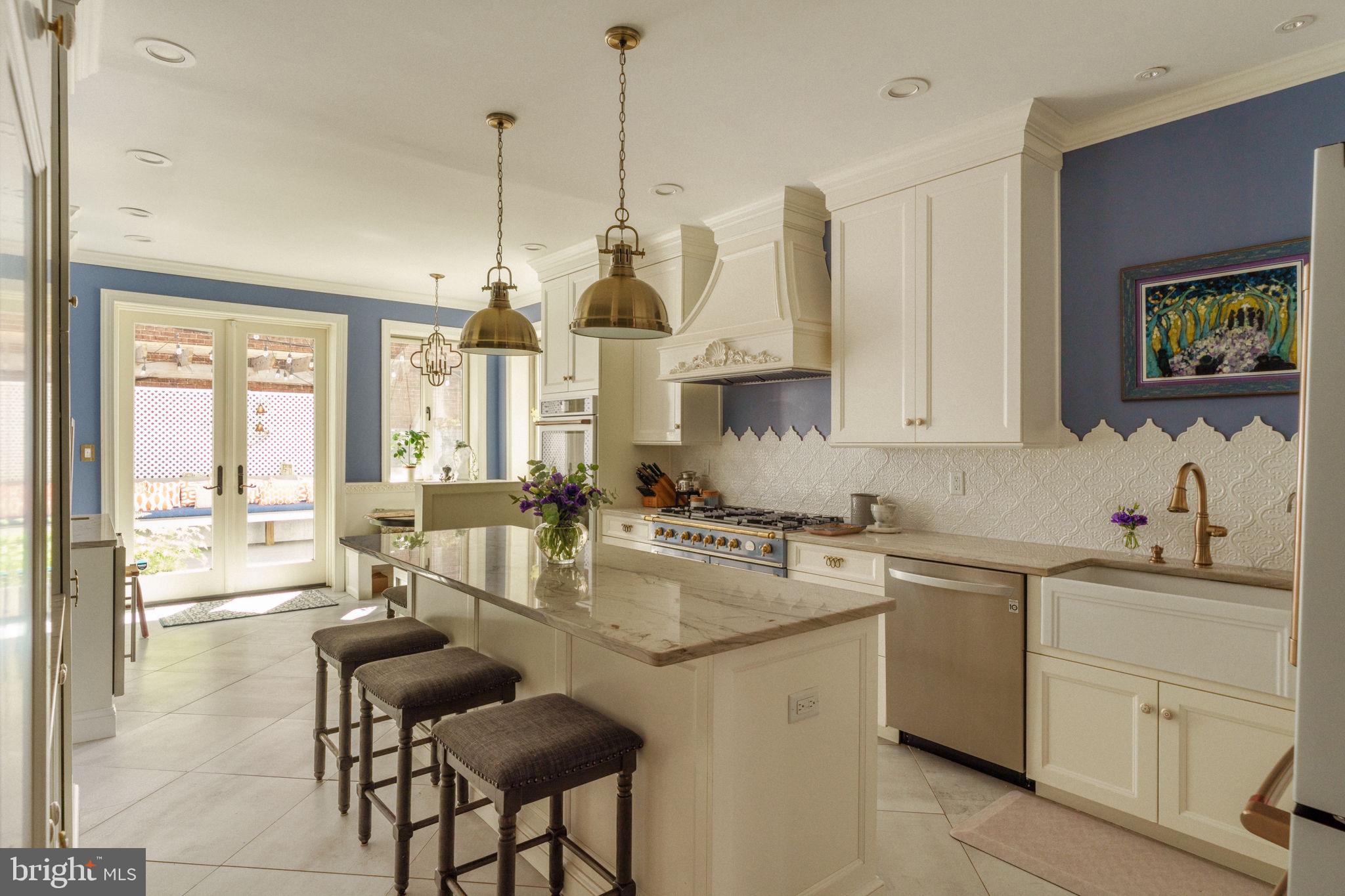 FAIRMOUNT - Residential