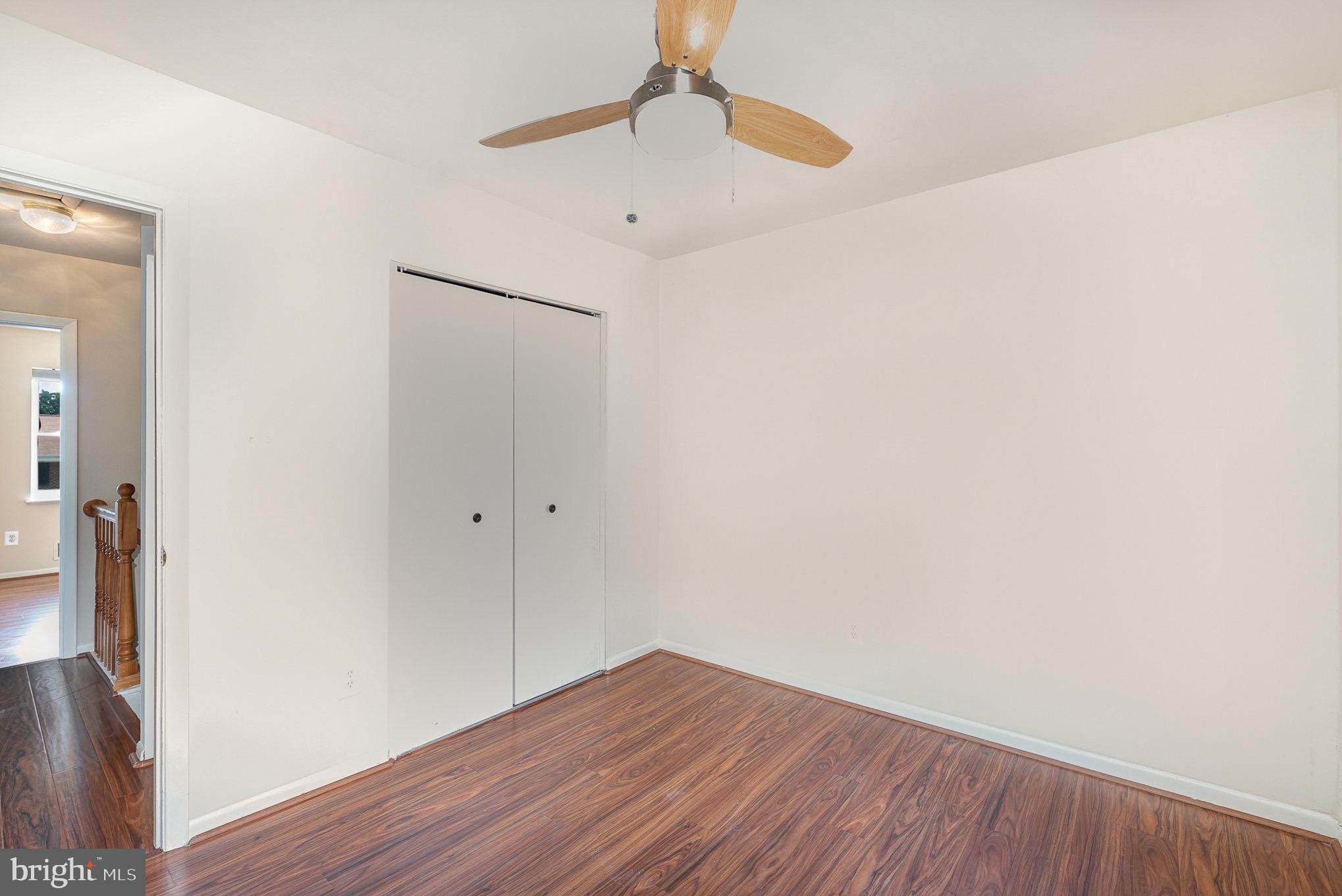 TOWN & COUNTRY APARTMENTS CARNEY - Residential Lease