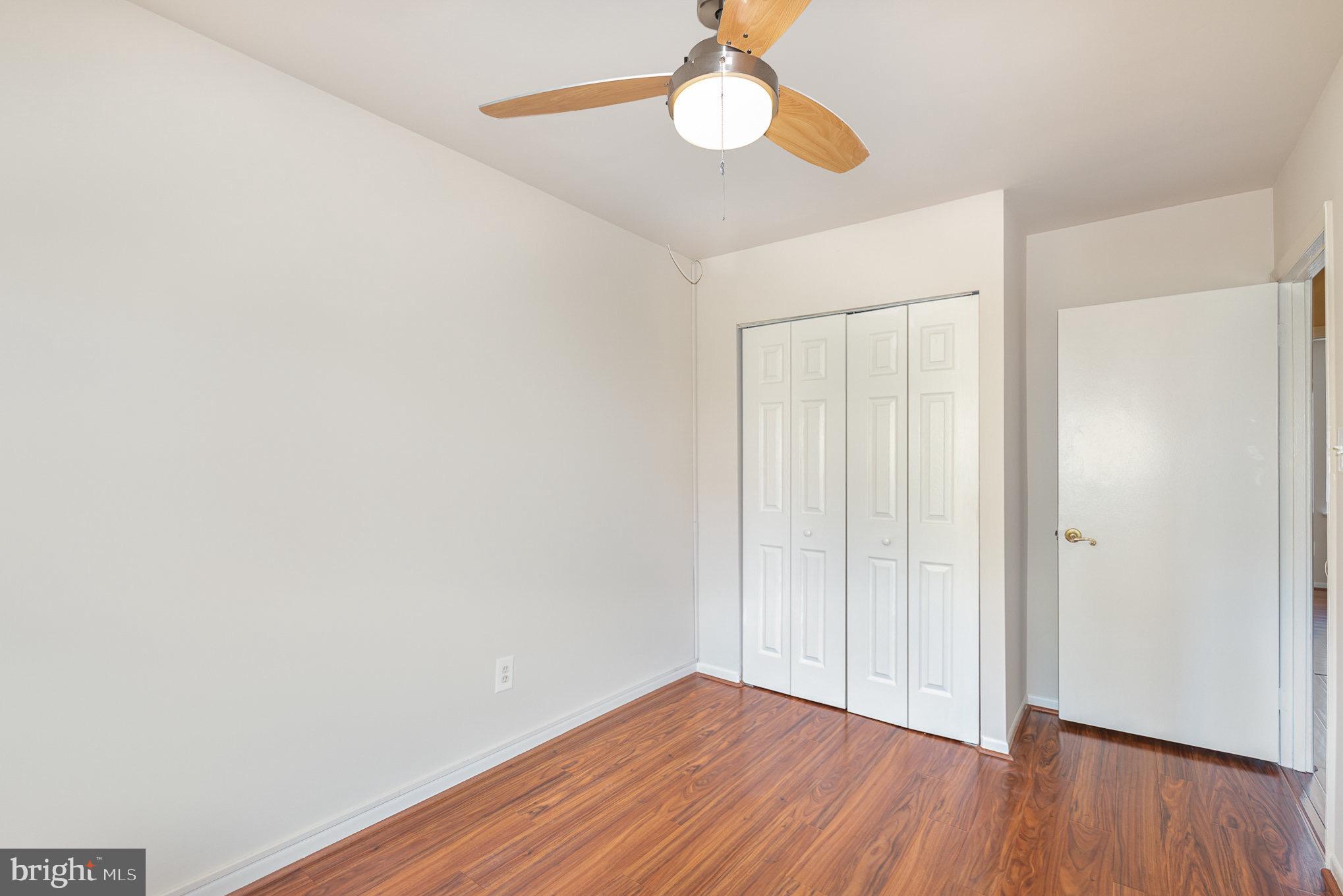 TOWN & COUNTRY APARTMENTS CARNEY - Residential Lease