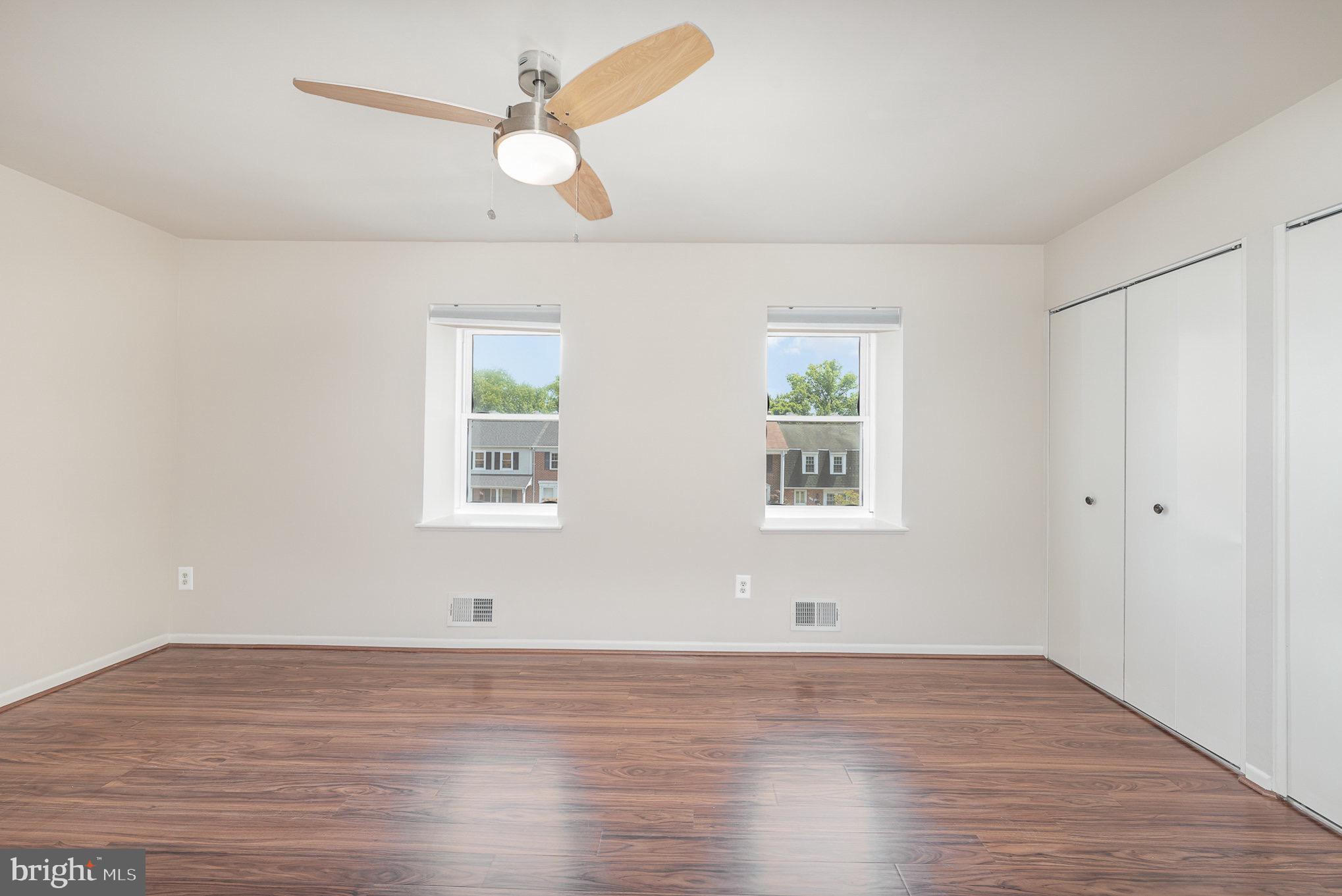 TOWN & COUNTRY APARTMENTS CARNEY - Residential Lease