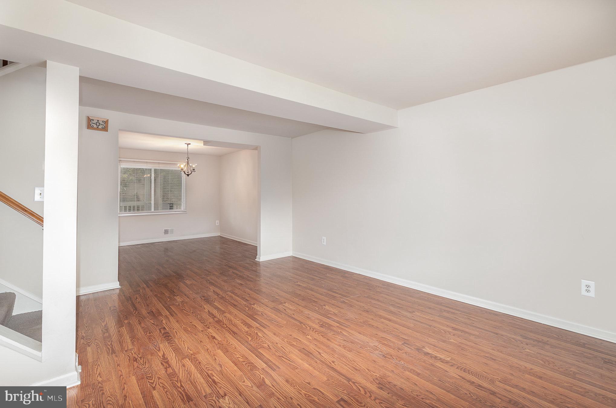 TOWN & COUNTRY APARTMENTS CARNEY - Residential Lease