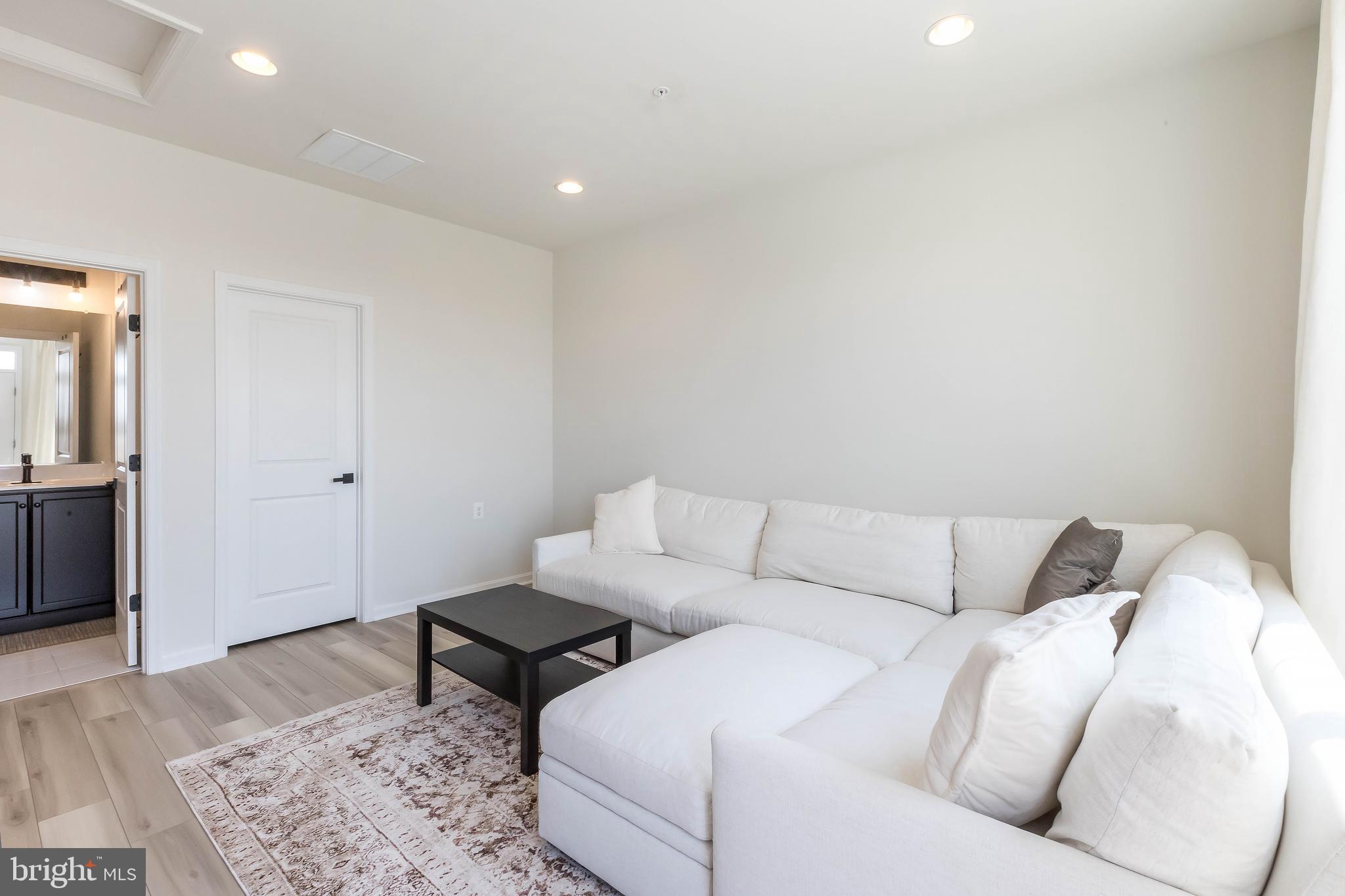 EASTCHURCH - Residential