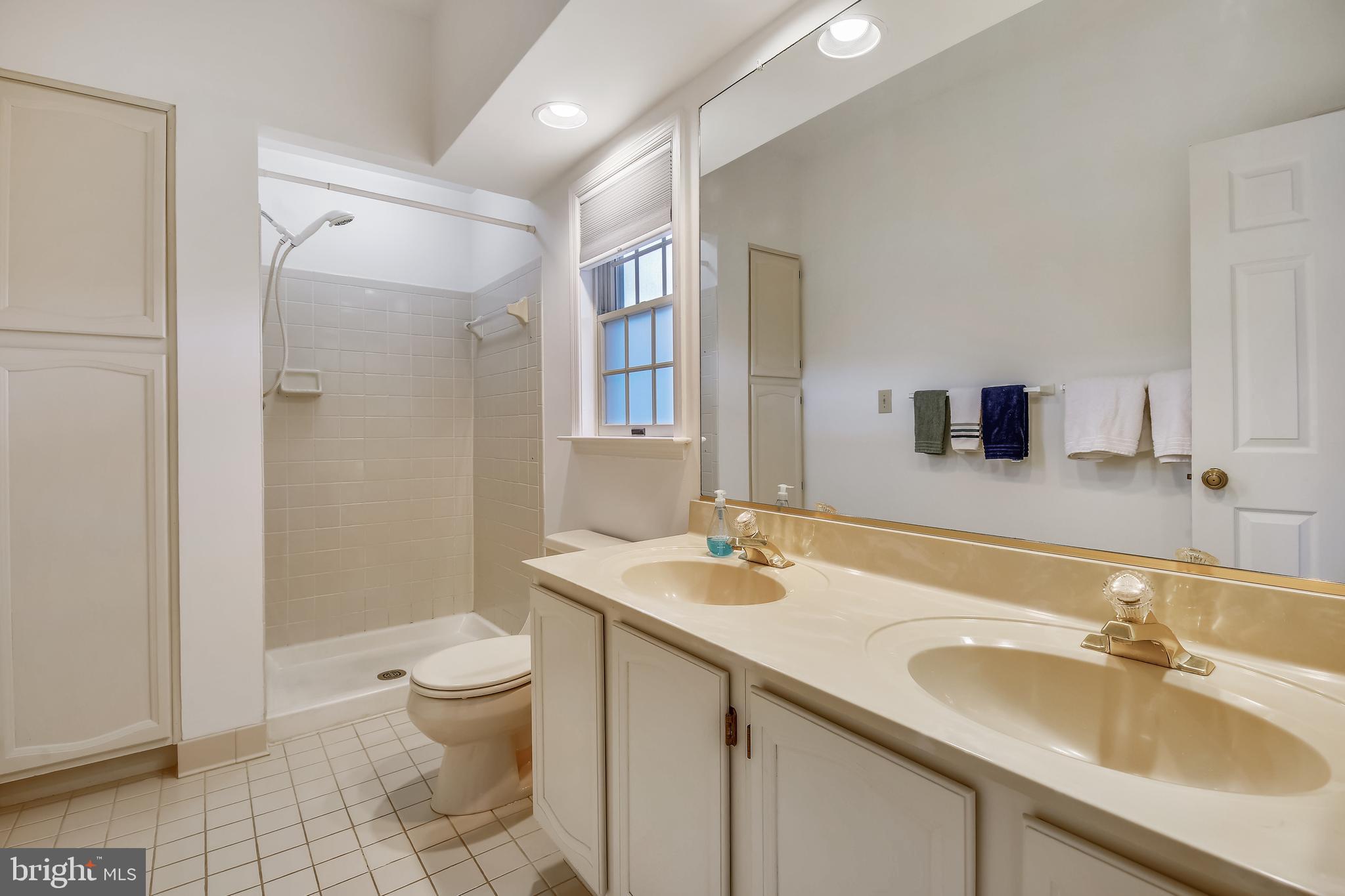 RIVA TRACE - Residential