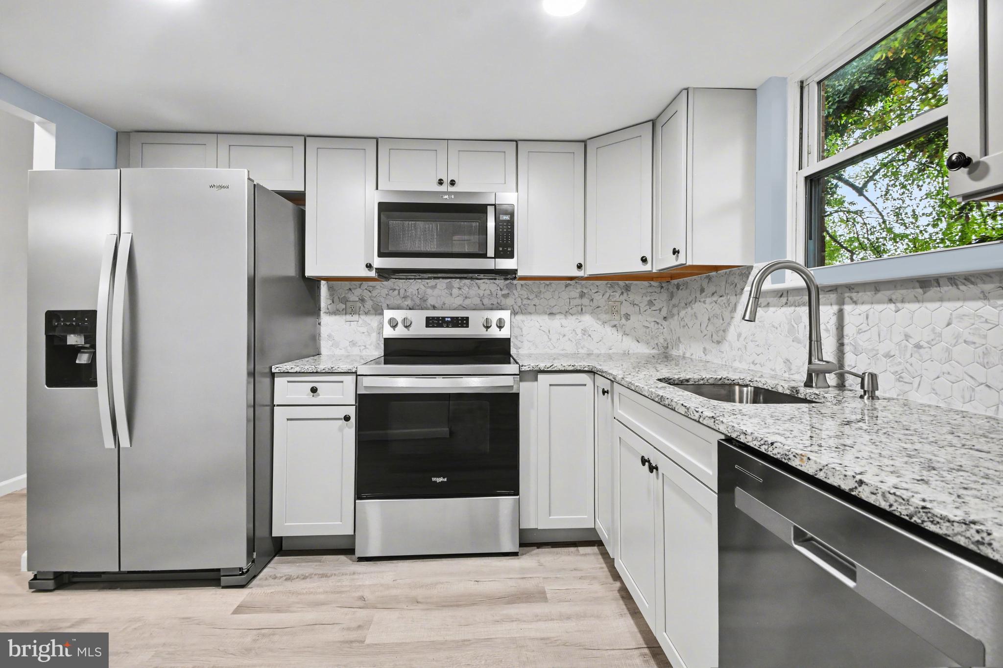 THE EAGLE - Residential