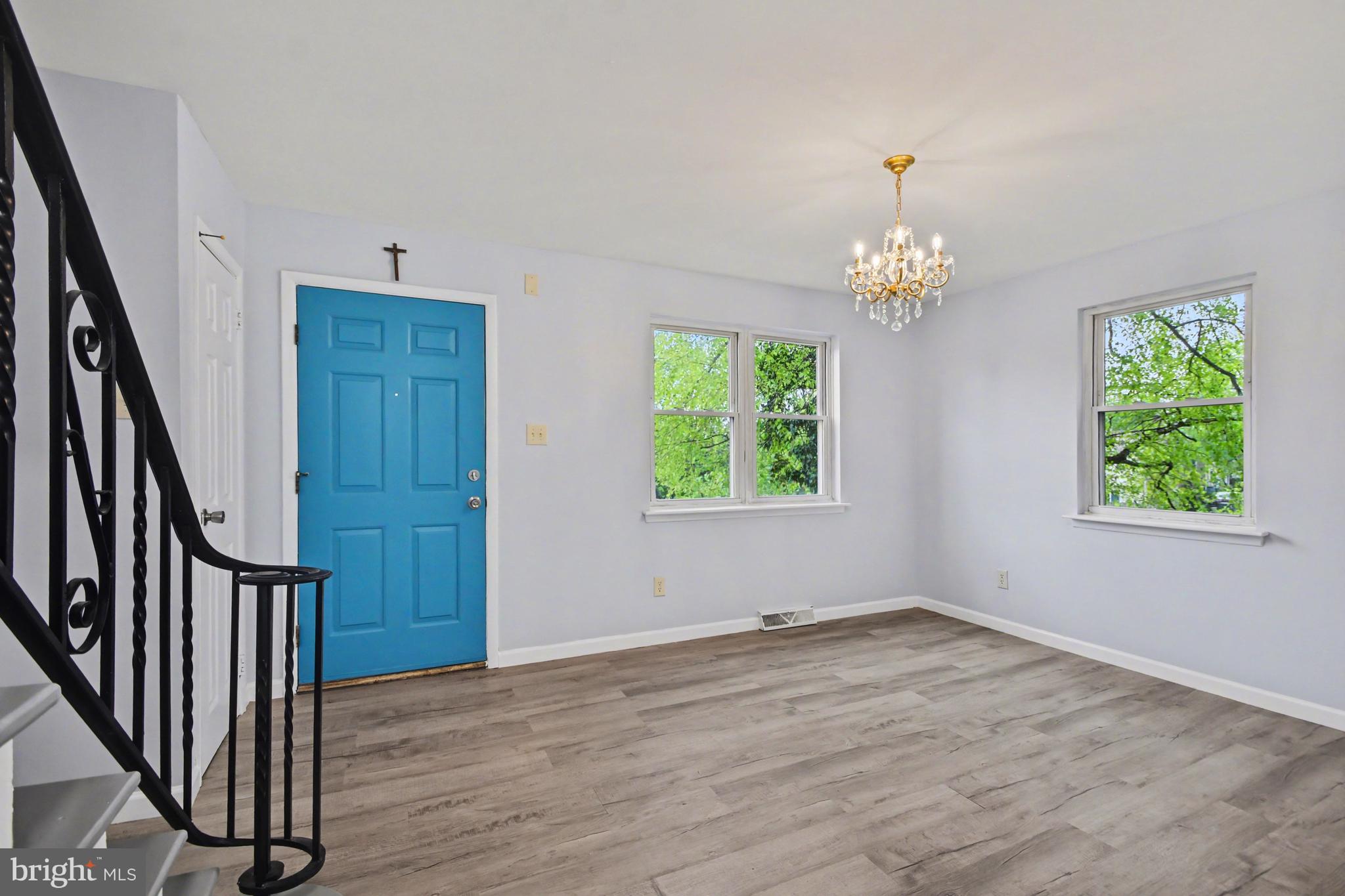 THE EAGLE - Residential