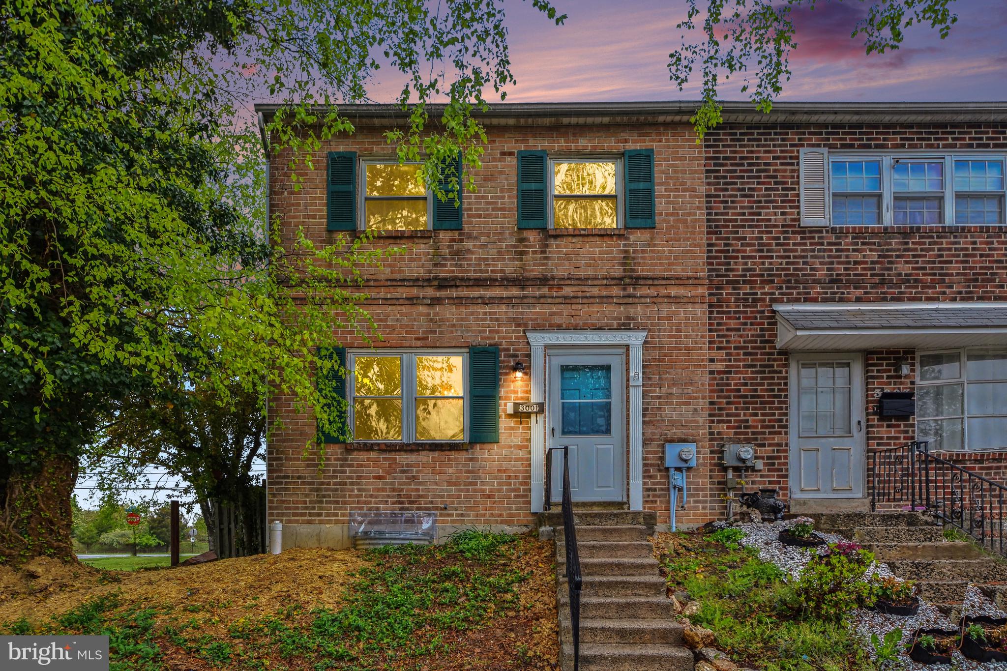 THE EAGLE - Residential