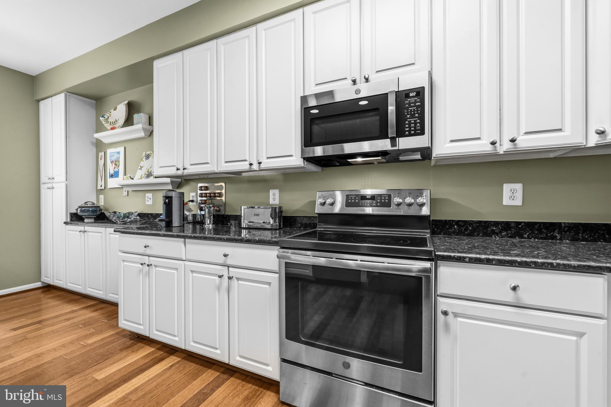 NORTHLAKE - Residential
