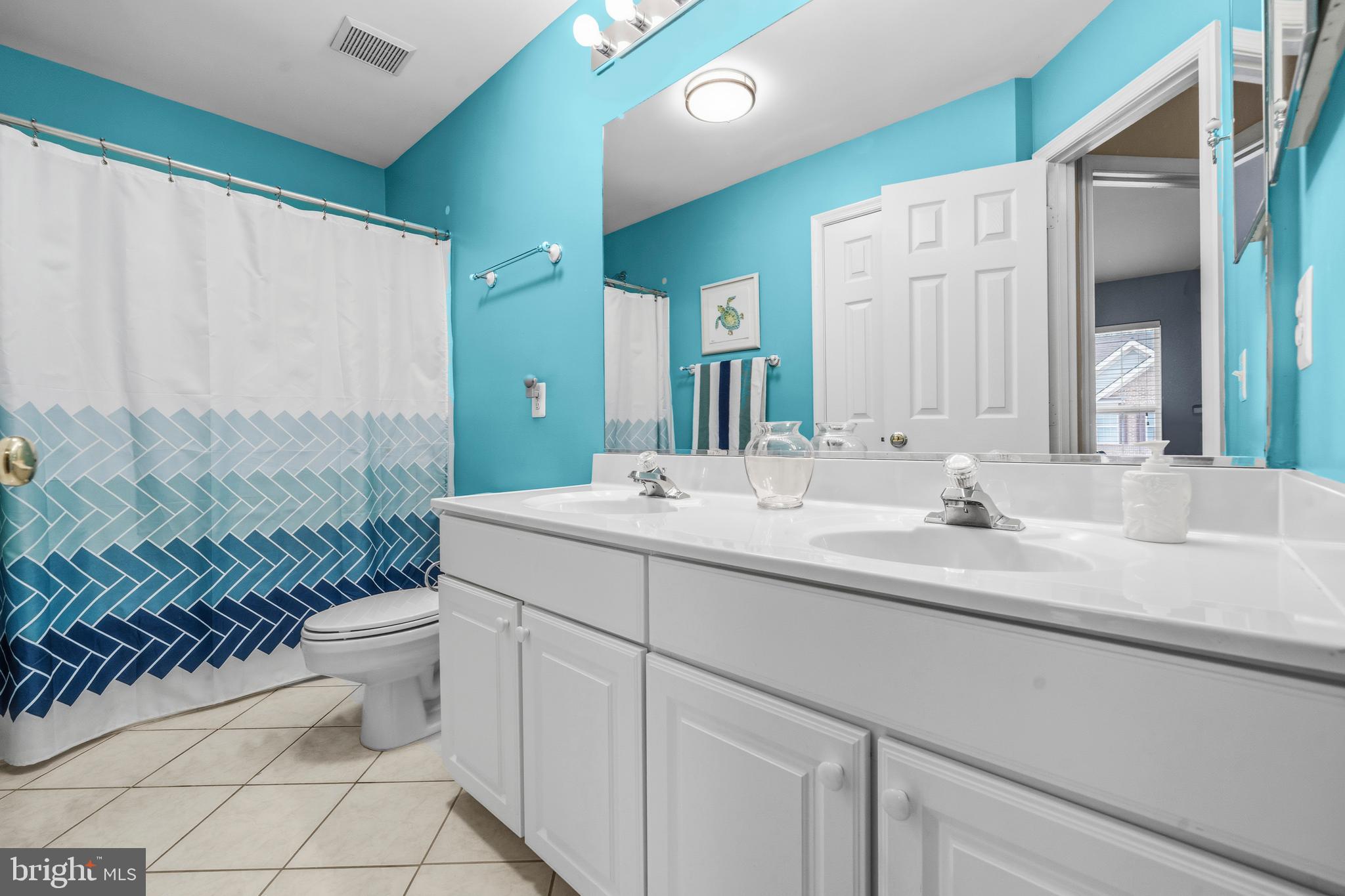 NORTHLAKE - Residential