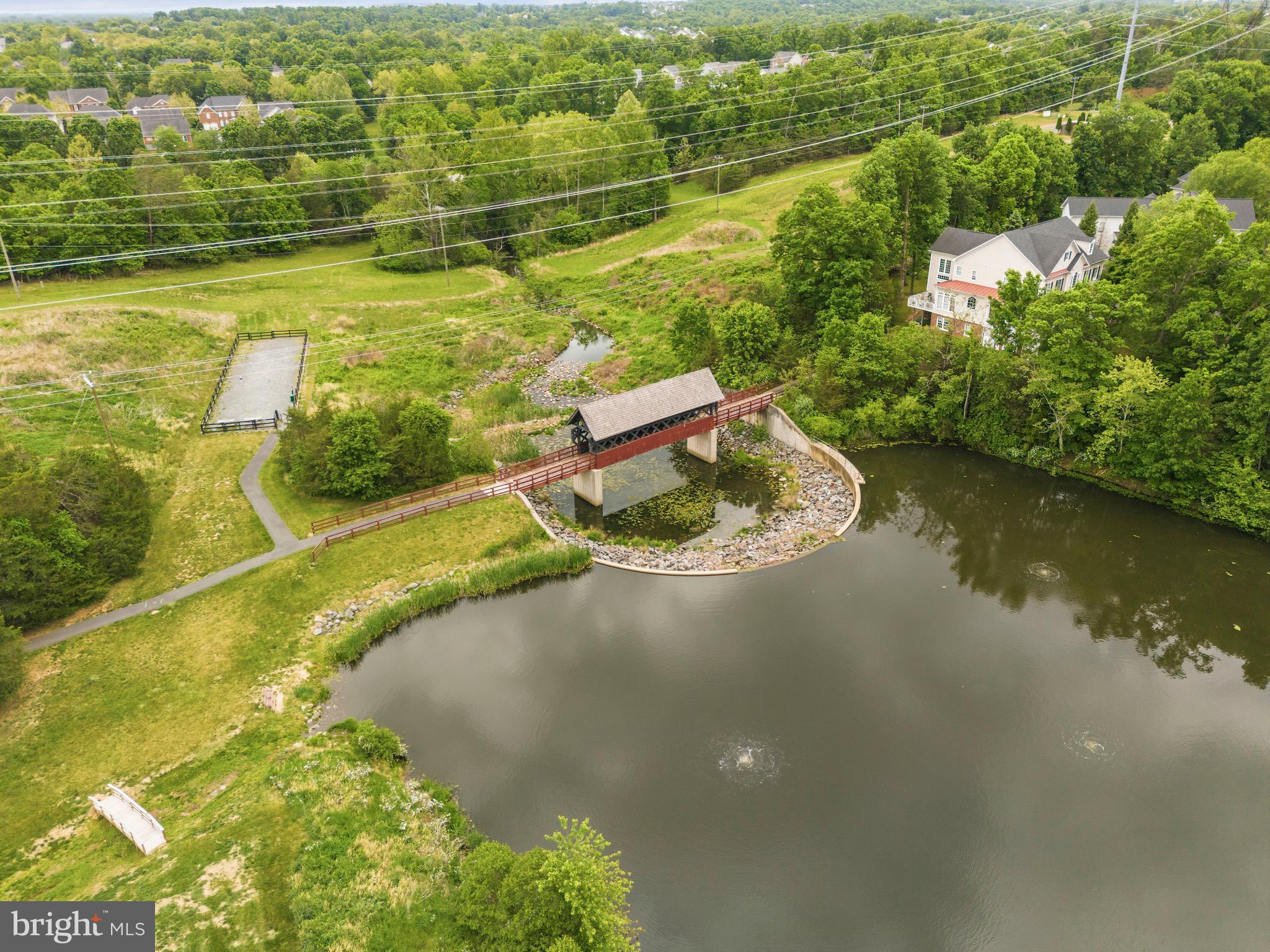 NORTHLAKE - Residential