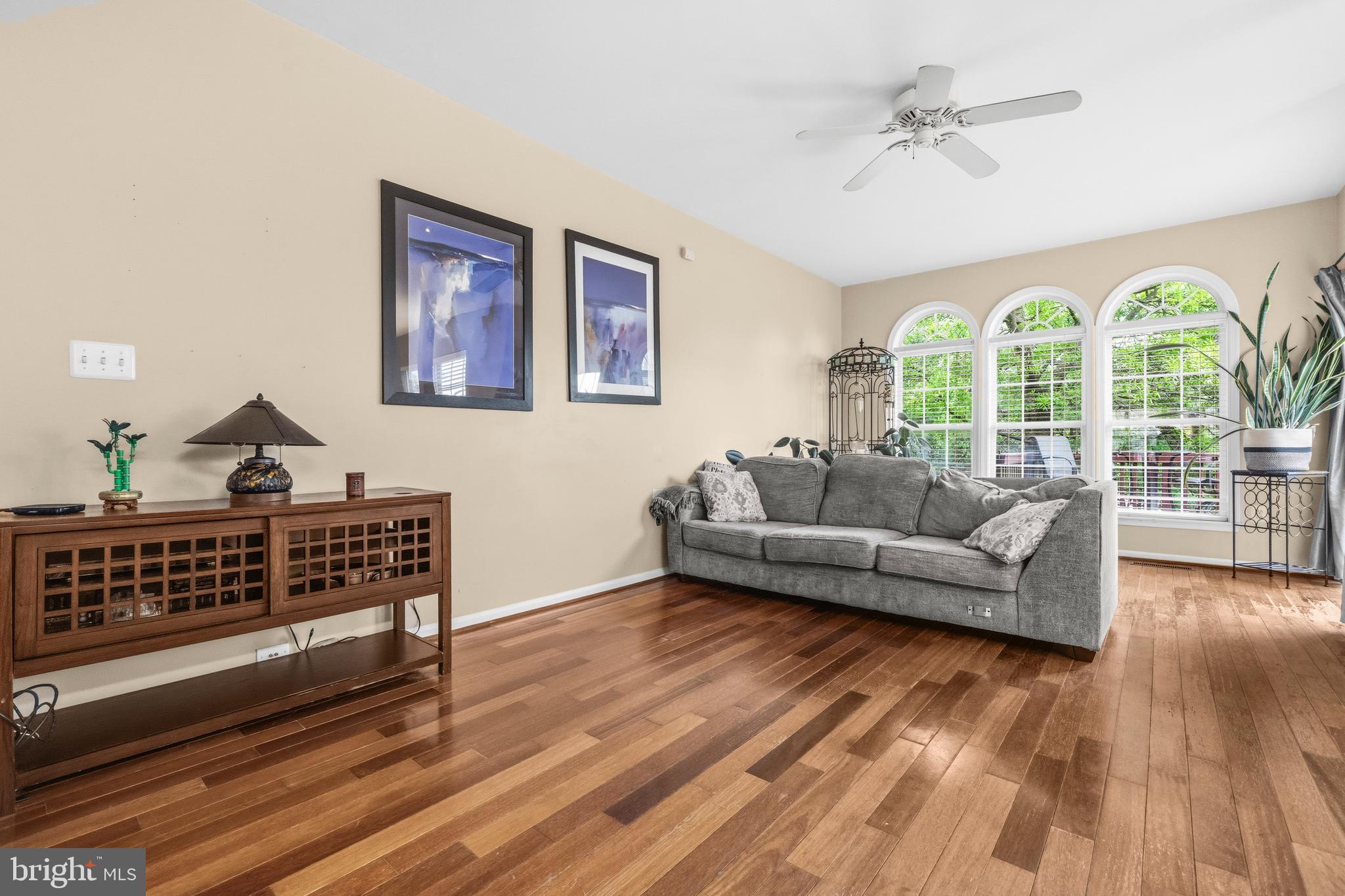 NORTHLAKE - Residential
