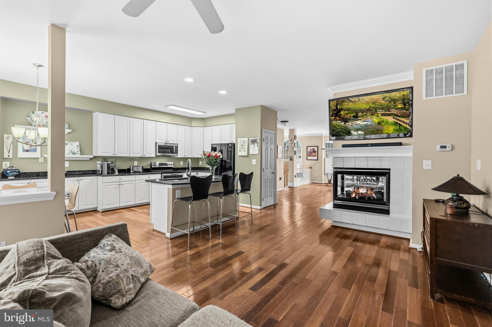 NORTHLAKE - Residential