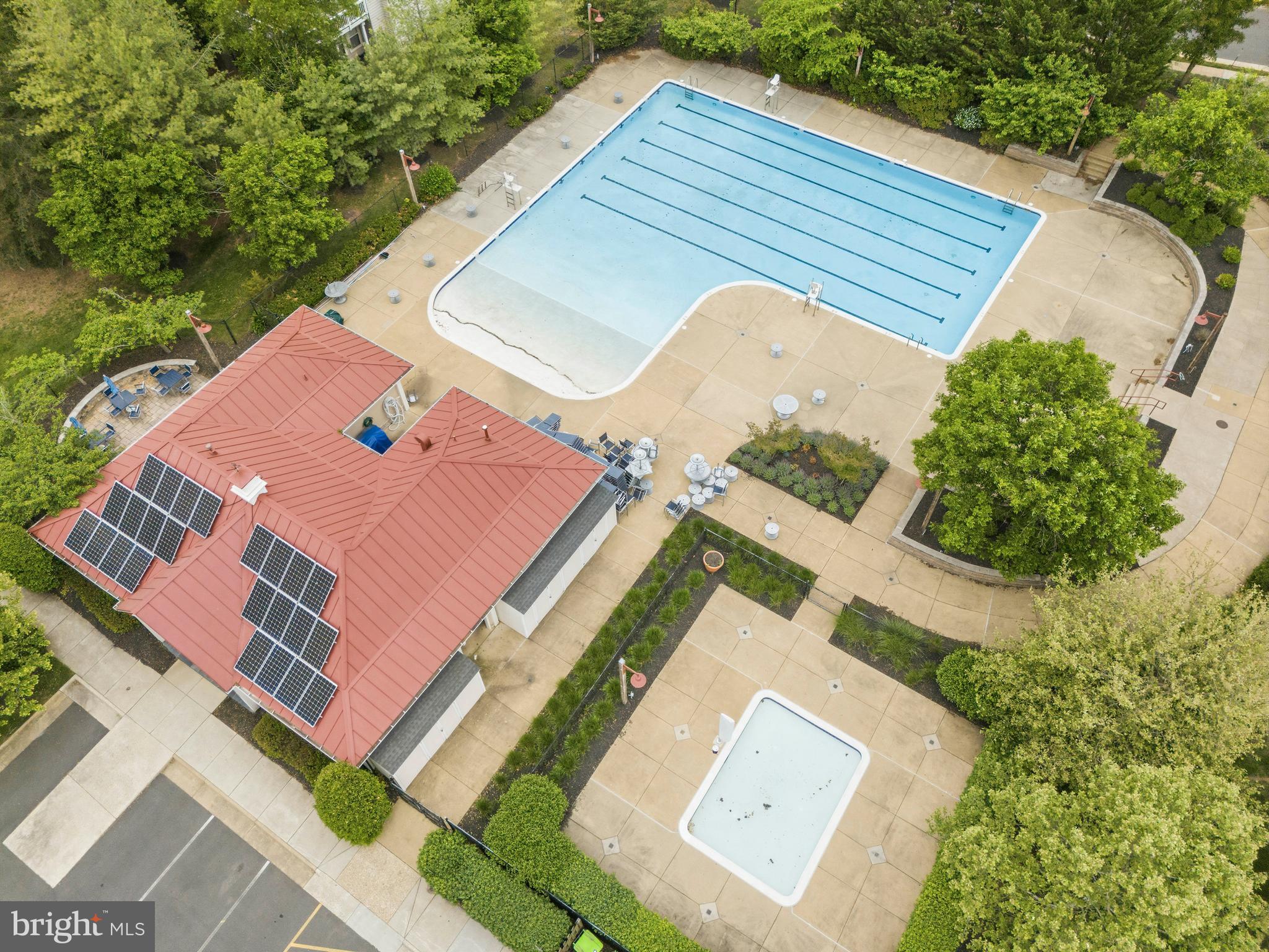 NORTHLAKE - Residential