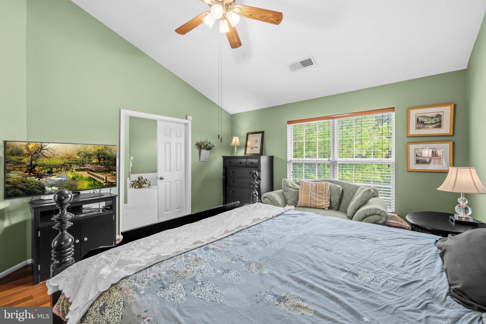 NORTHLAKE - Residential
