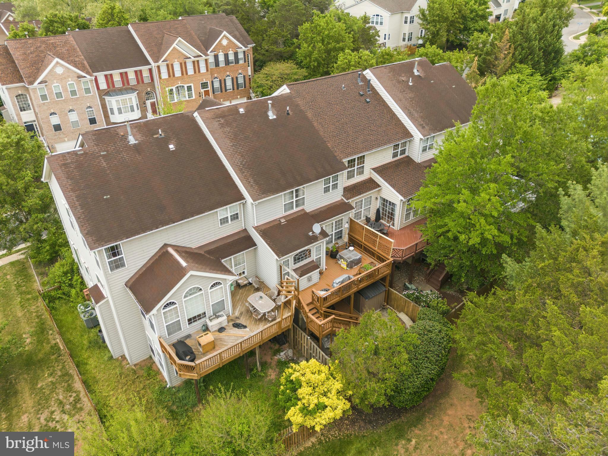 NORTHLAKE - Residential