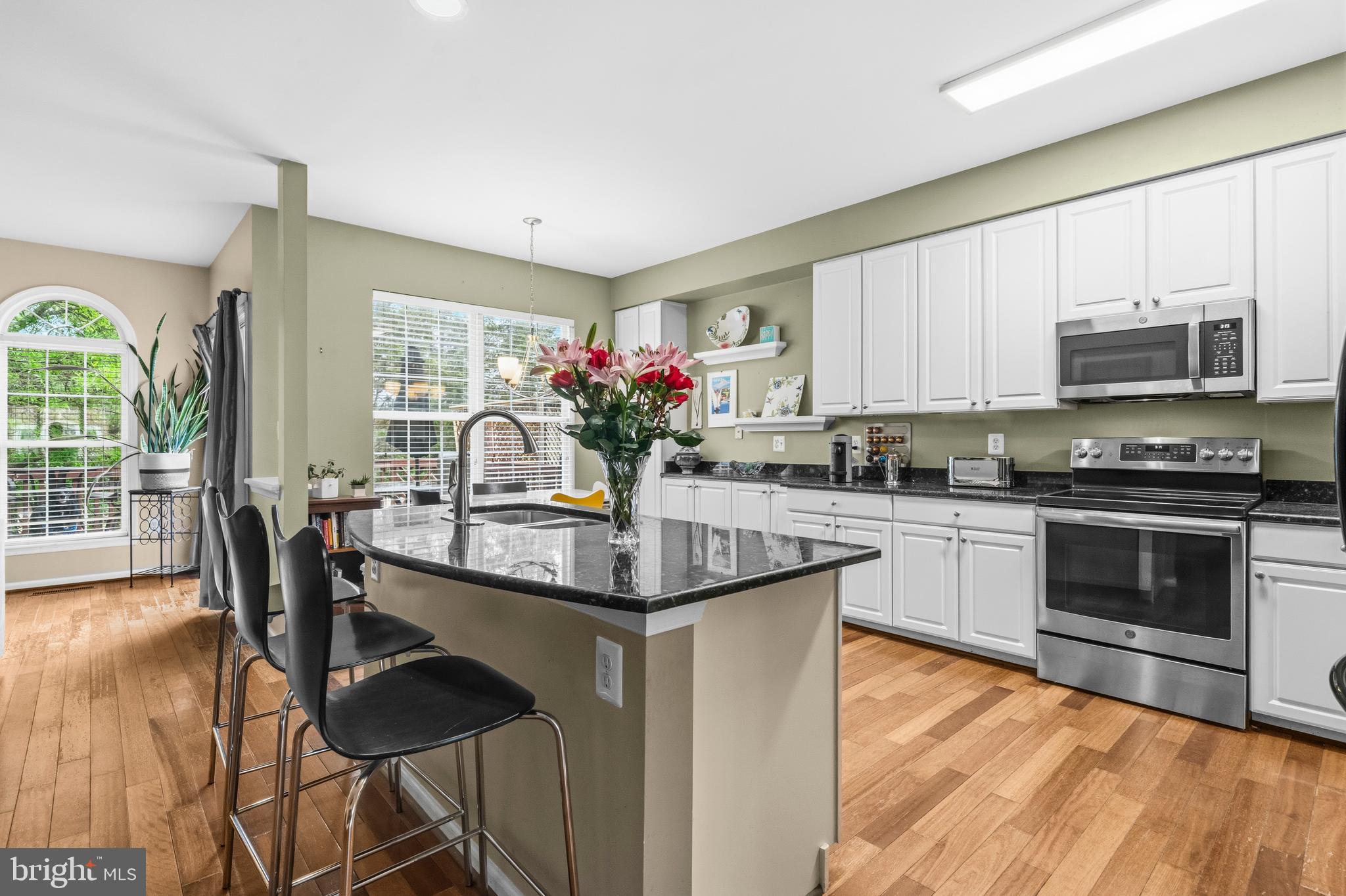 NORTHLAKE - Residential