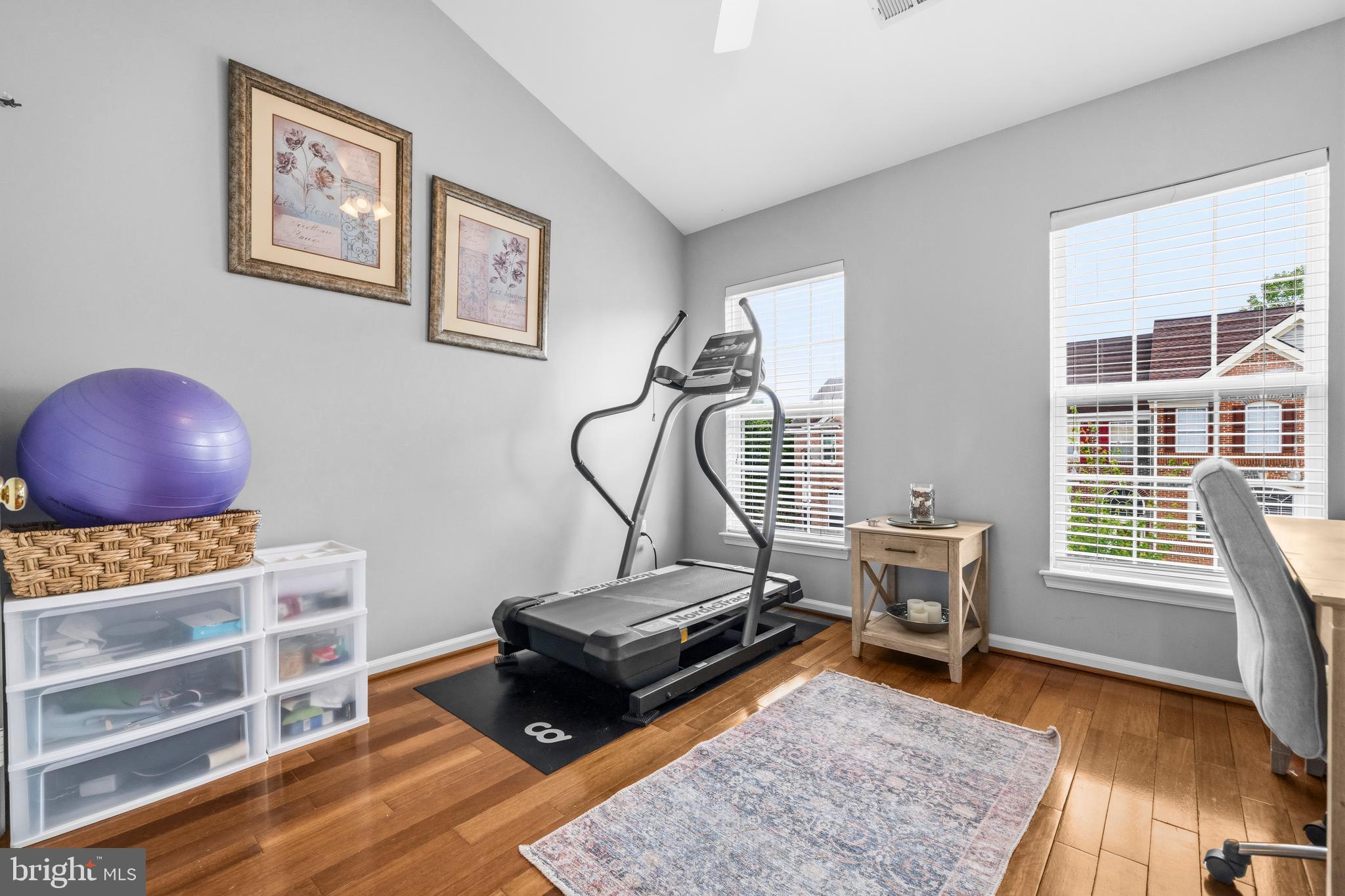 NORTHLAKE - Residential