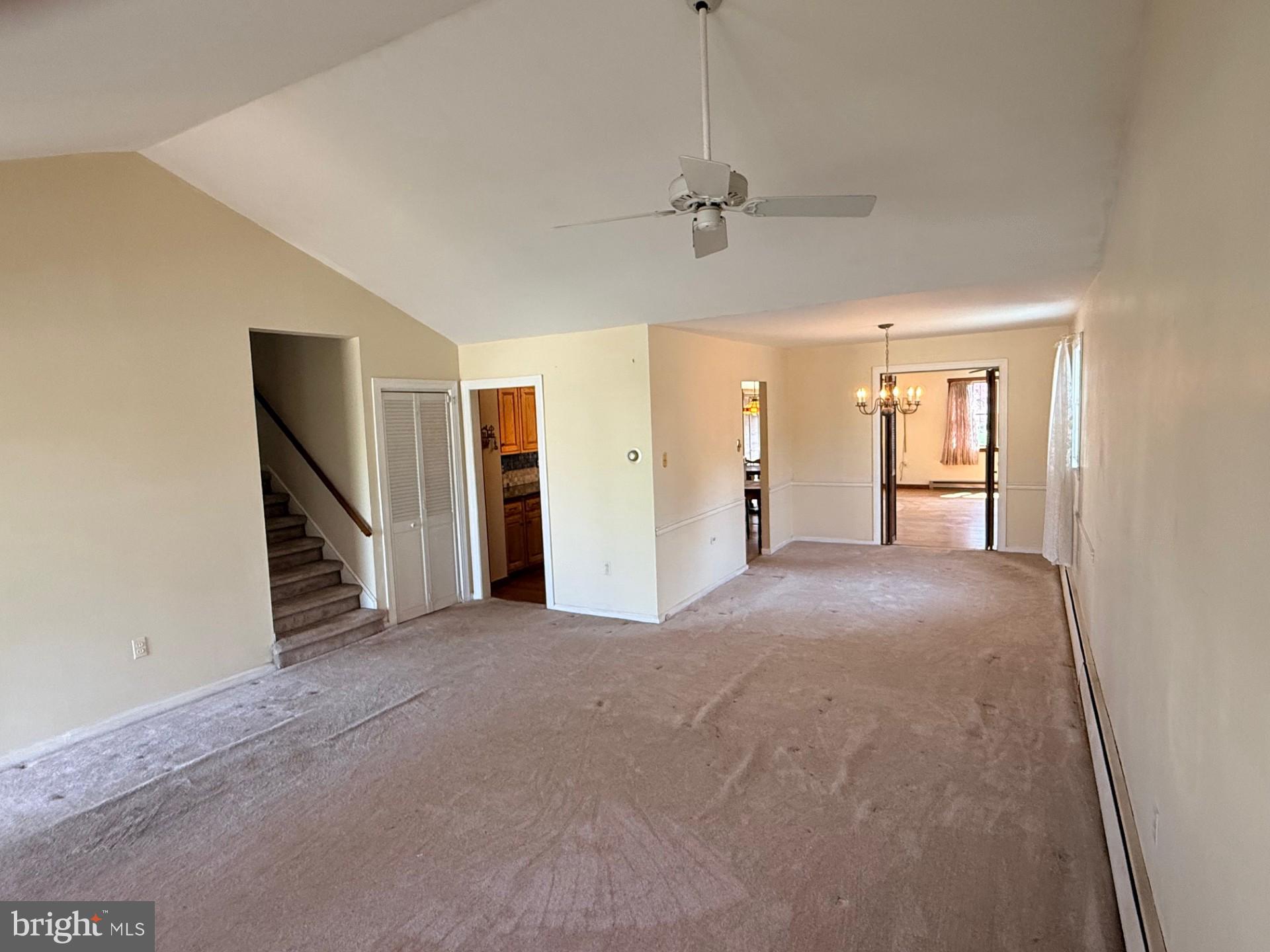 WILLOW MANOR - Residential