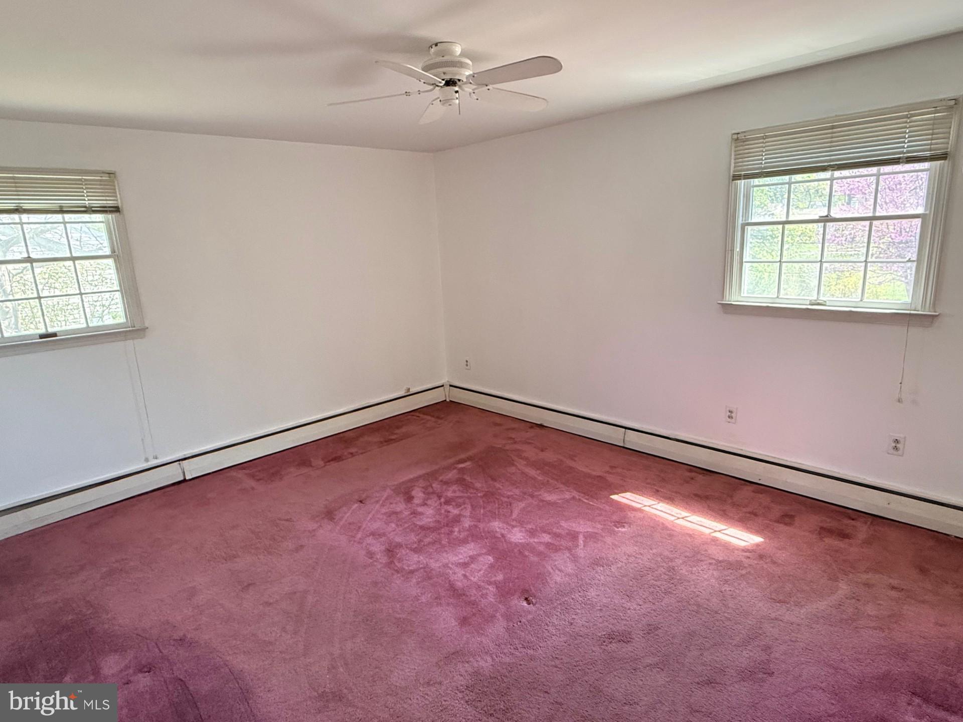 WILLOW MANOR - Residential