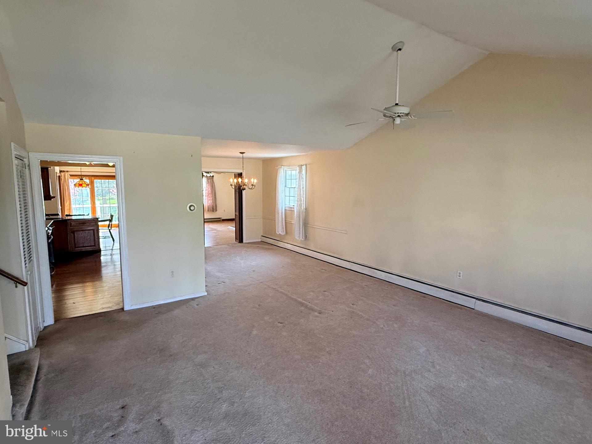 WILLOW MANOR - Residential