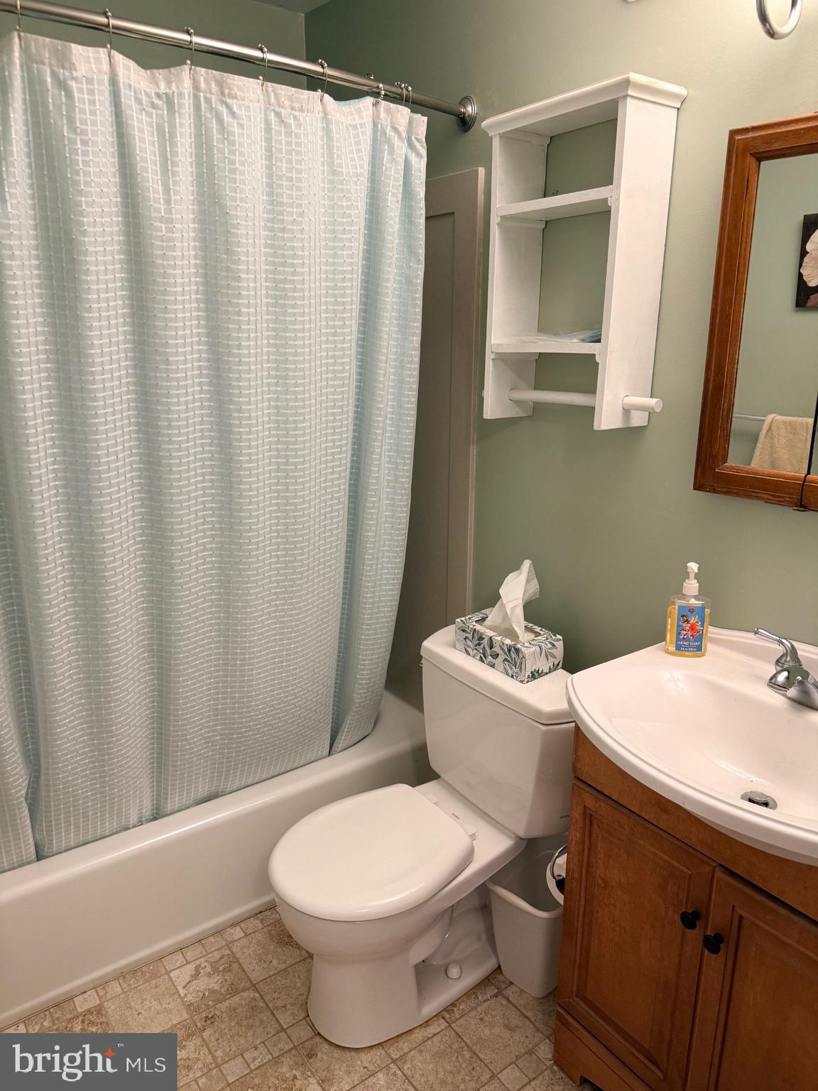 WILLOW MANOR - Residential