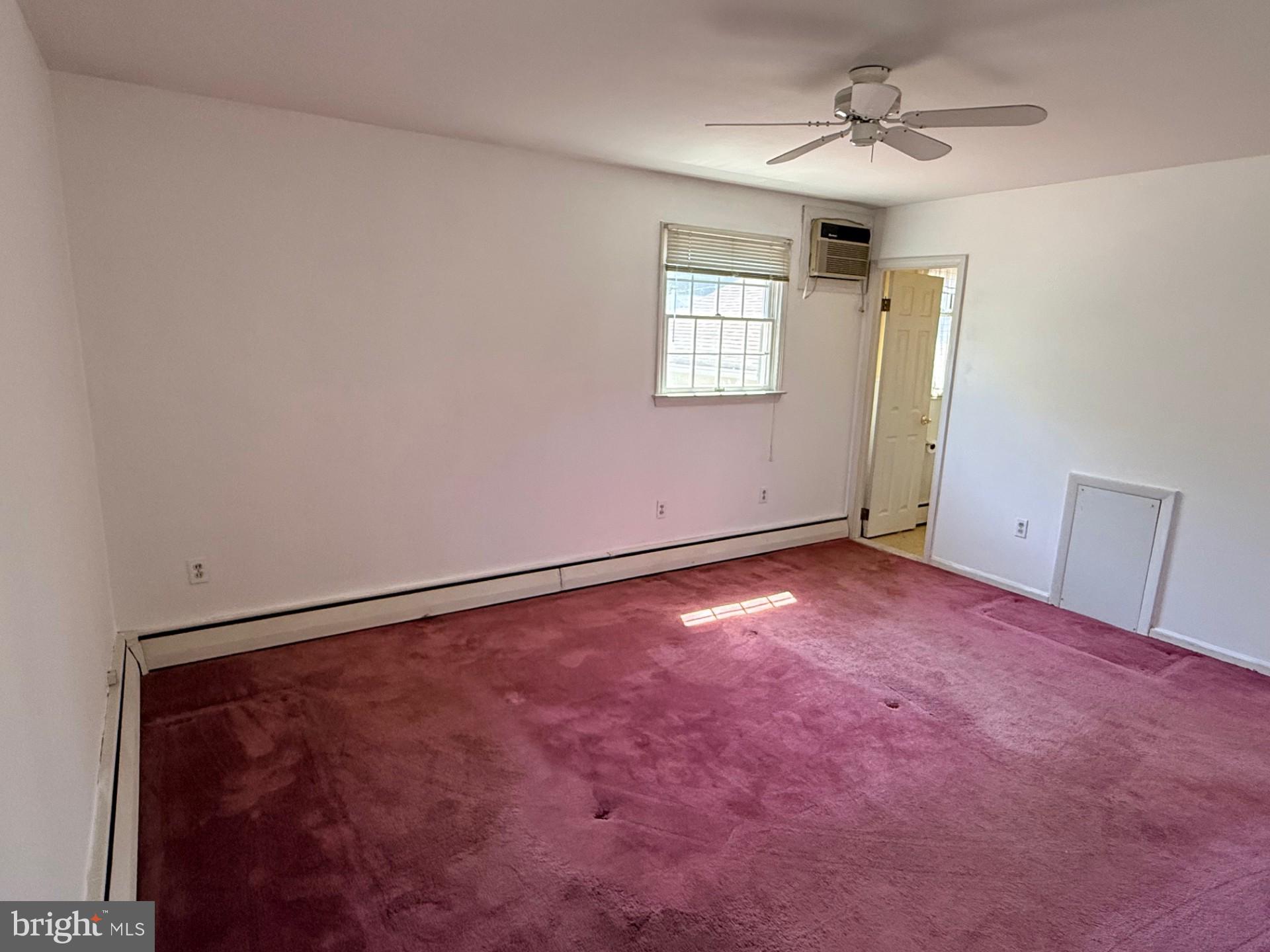 WILLOW MANOR - Residential