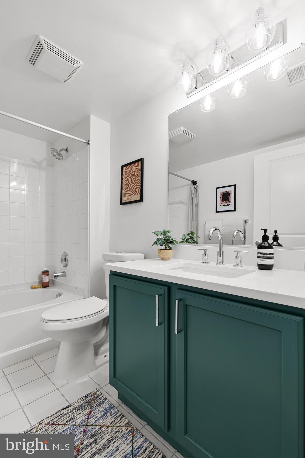 SILVER SPRING - Residential